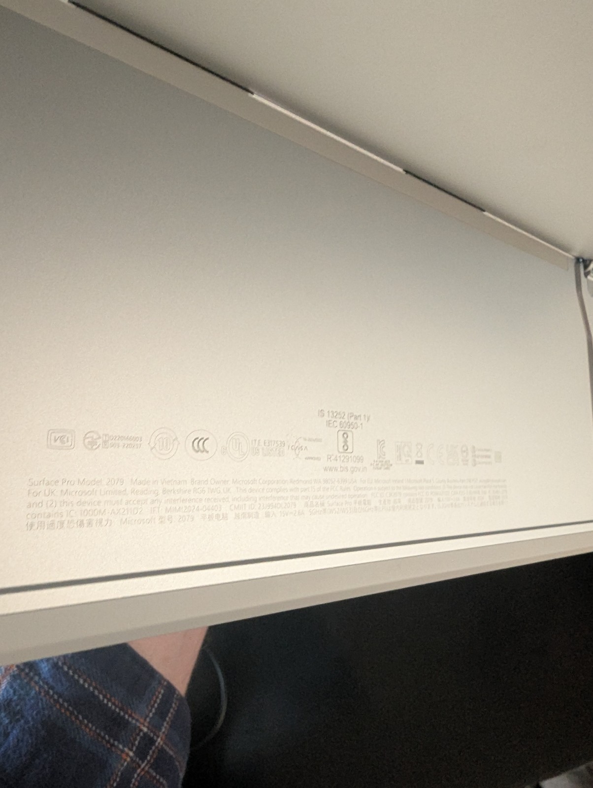 Surface Pro 10 for Business 2079 64GB RAM 13″ intel Ultra 7 165U Win11 Platinum