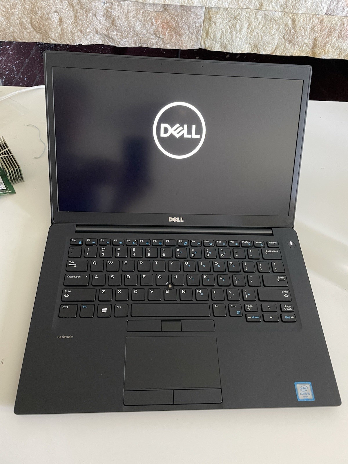 DELL LATITUDE 7480 Laptop w/ Intel Core i5-6300U 2.4G 16G Rom 128G M.2