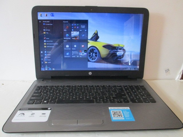 Pick up, No Ship-HP 15-afl30nr 15.6″, 128GB Slim Laptop Windows 10 ( Good Work )