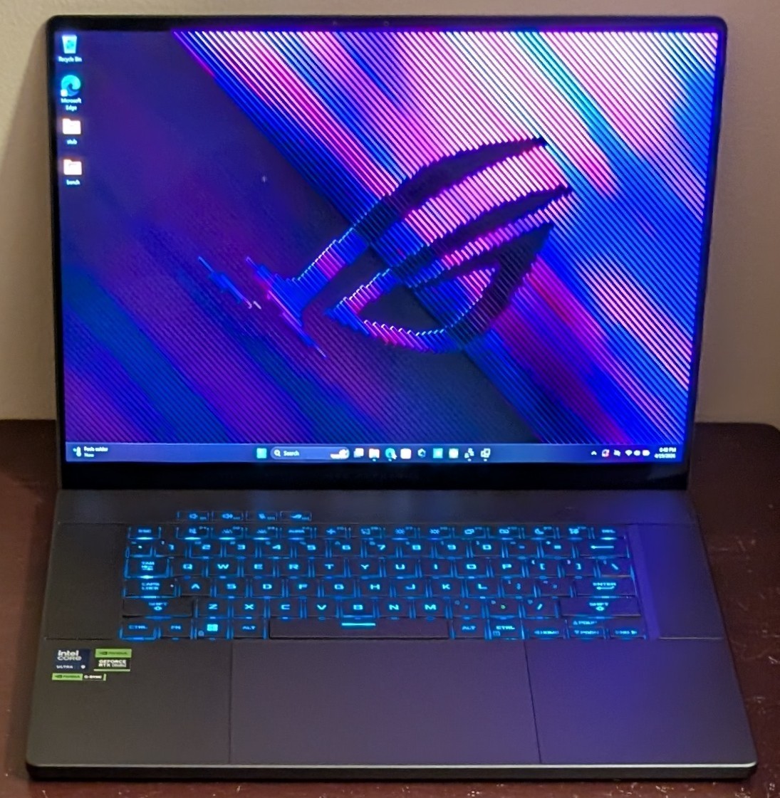 ASUS ROG Zephyrus G16 OLED (Core Ultra 9 185H, 16GB/1TB SSD, RTX 4070) Laptop