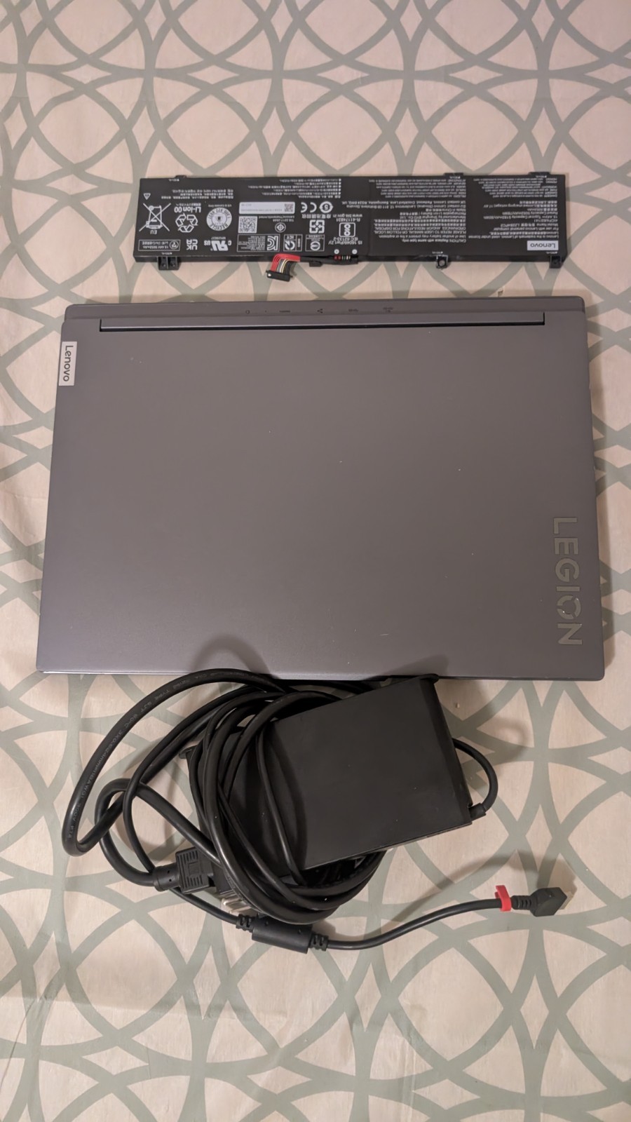 Lenovo Legion Slim 5i 16IRH8 i7-13700H RTX 4060 For Parts /Repair inc 2batteries