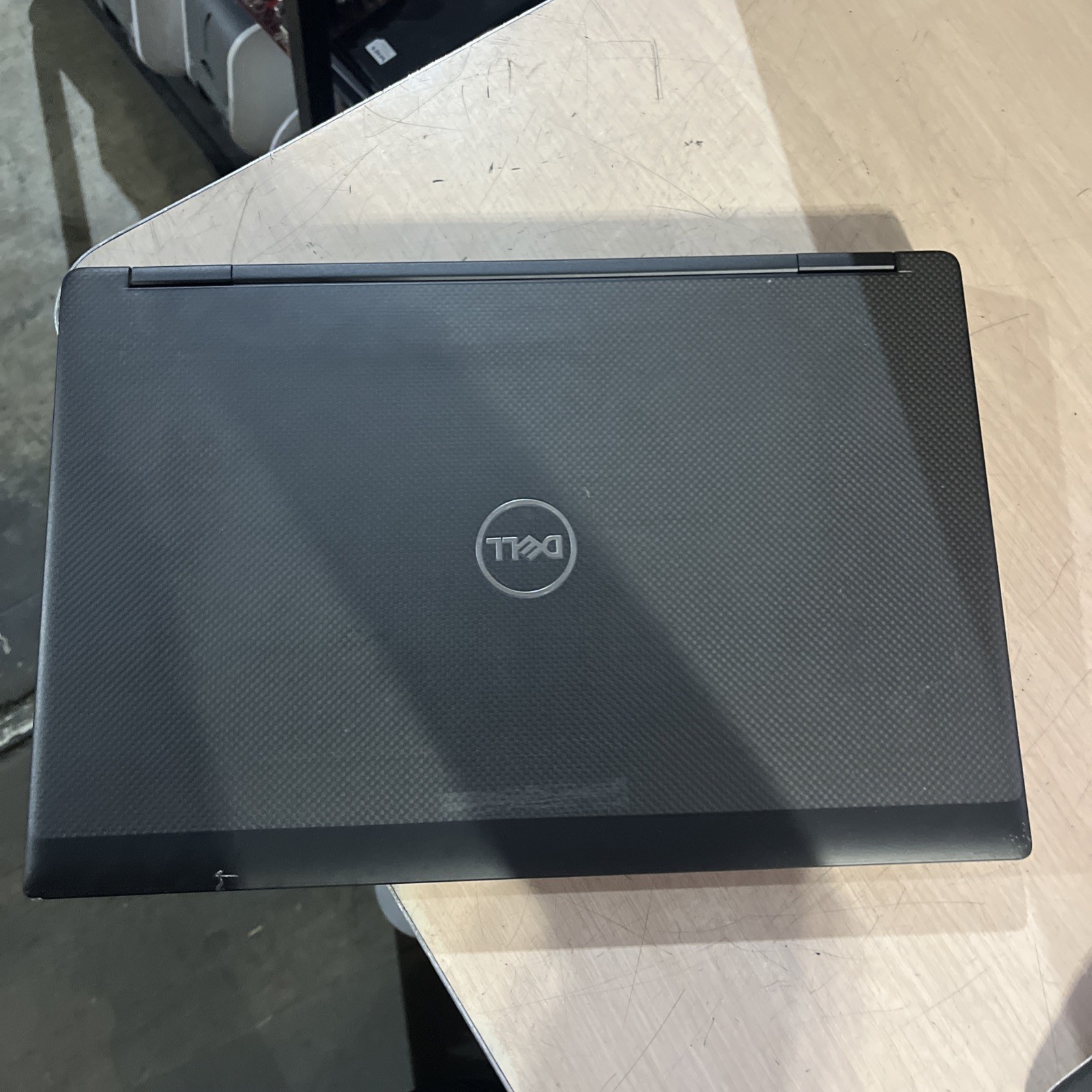 DELL PRECISION 7530 INTEL XEON E-2186M 2.90GHZ 16GB RAM NO HD