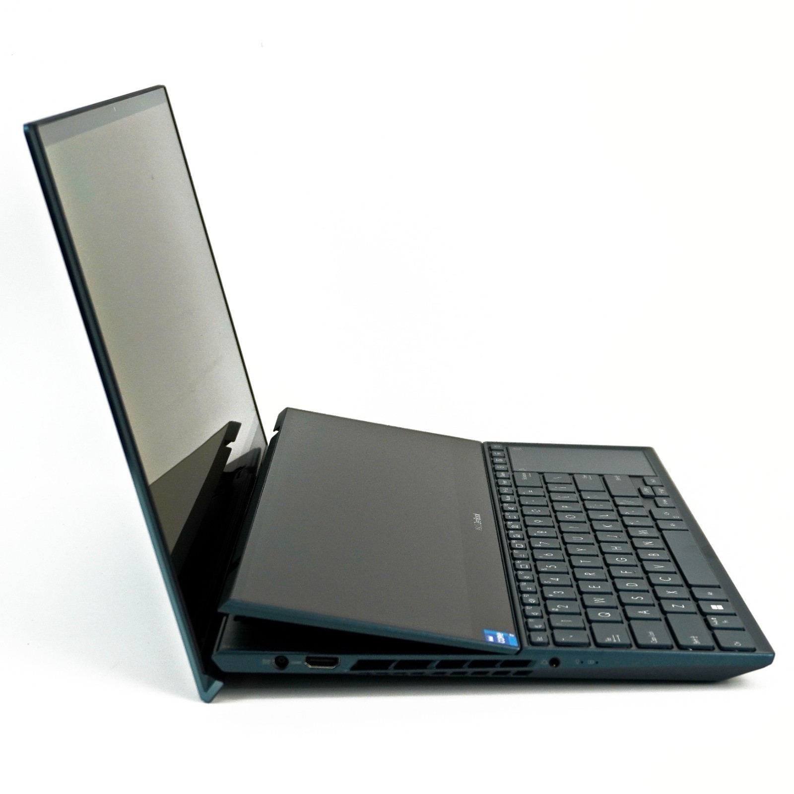 Asus ZenBook Pro Duo UX582 15” i7-12700H 16GB 1TB NVMe RTX 3060 6GB Notebook -E