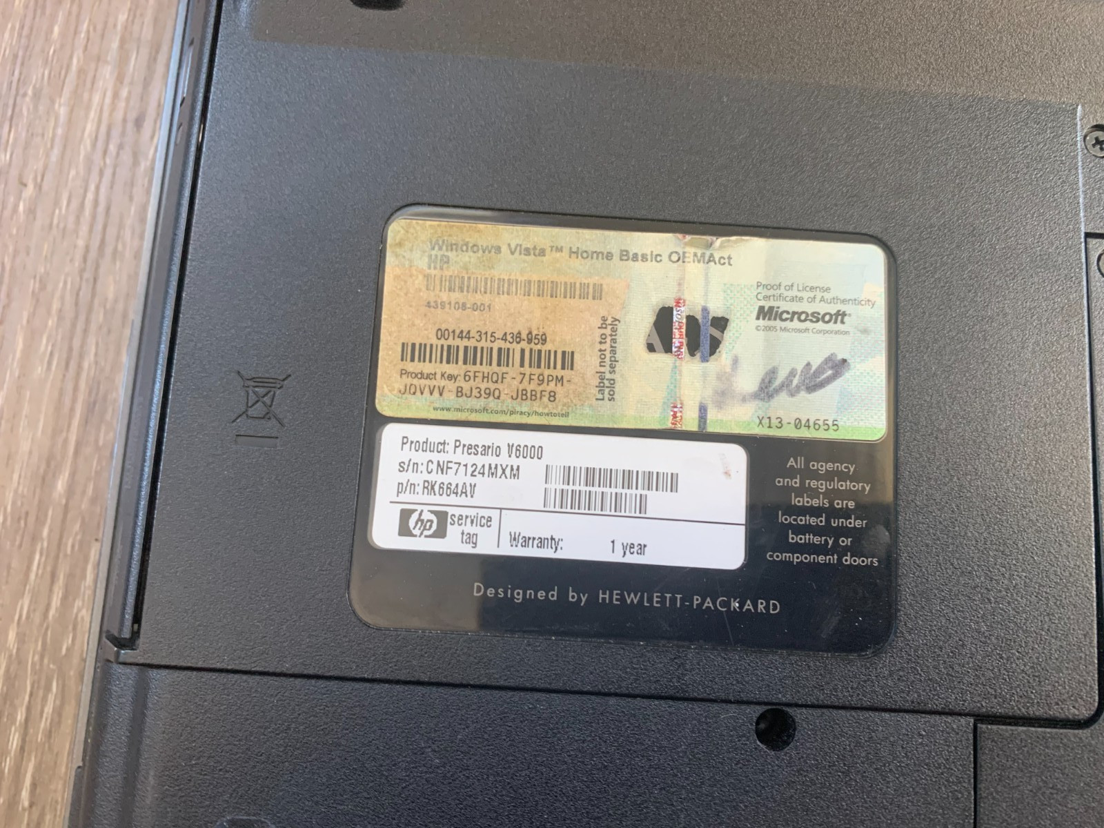 Compaq Presario V6000 15.4″ AMD Sempron 3500+ 1.80Ghz 1GB RAM 60GB HDD Win Vista