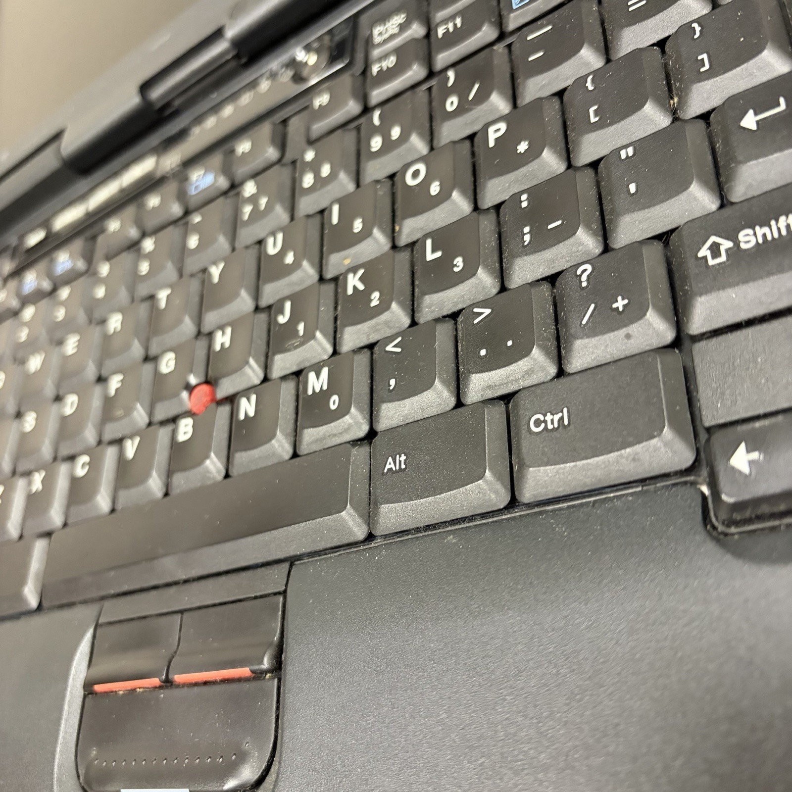 IBM Lenovo T Series ThinkPad T21 2648-ED1 PIII 800MHz 256KB 256MB RAM WIN 98