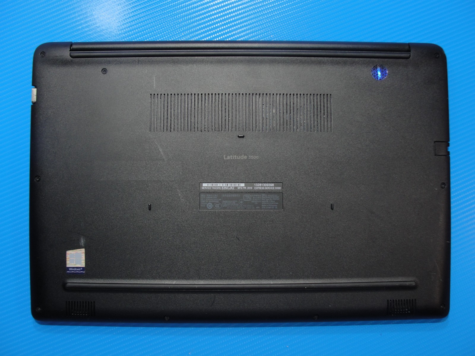 Dell Latitude 3500 15.6″FHD Intel Core i7-8565U 16GB RAM 256GB SSD NV MX130 +PA