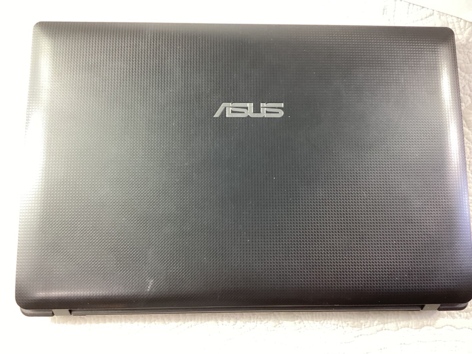 Asus X54C Laptop Black 15” Windows 7*Home Premium*No Hard Drive*Keyboard Tested