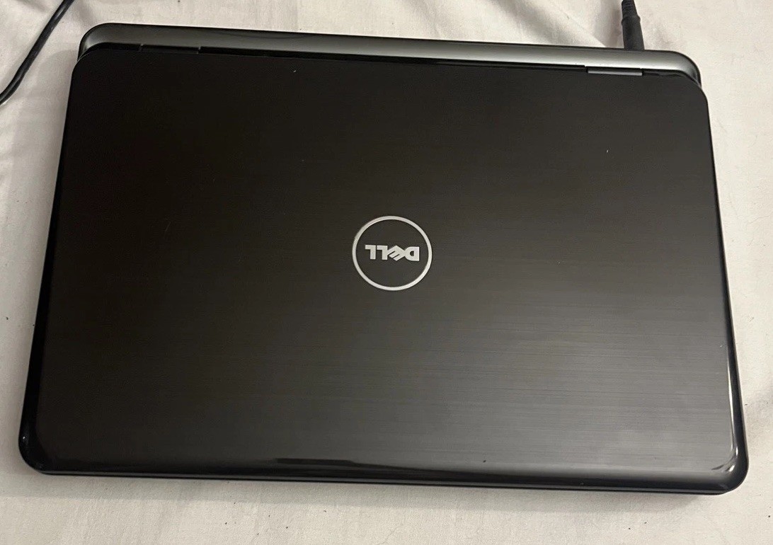 Dell Inspiron N4010 Reg Model: P11G, Laptop Bundle, SRS Premium Sound, Untested