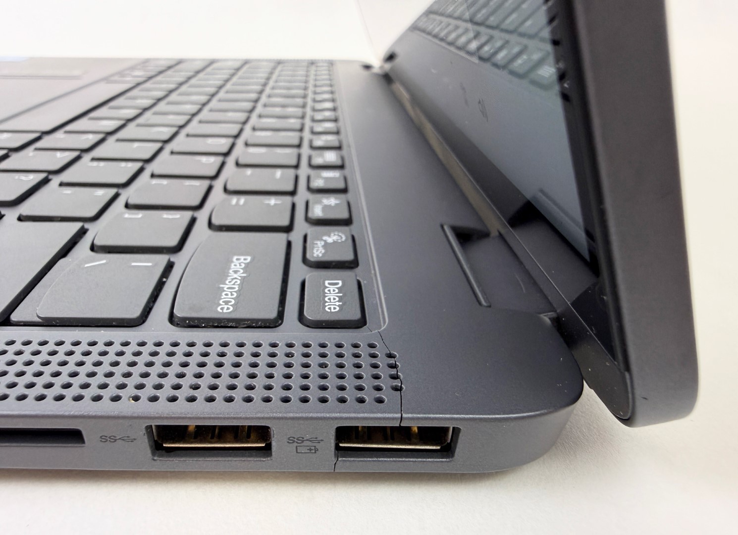Lenovo Flex 5 14IAU7 14″ 1920×1200 IPS Touch i3-1215U 8GB 256GB W11H 2in1 – Read