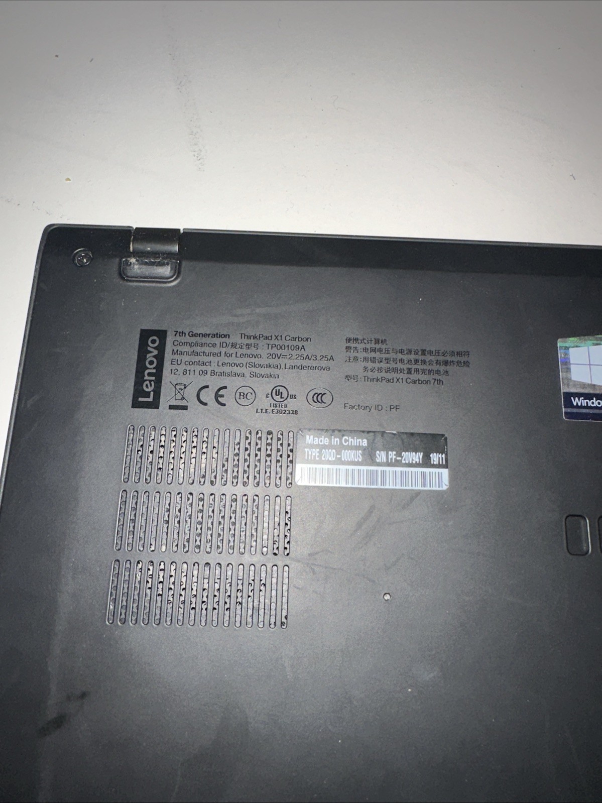 🚀 Lenovo ThinkPad X1 Carbon 7th Gen 14″ i7-8665U 16GB RAM 512GB SSD