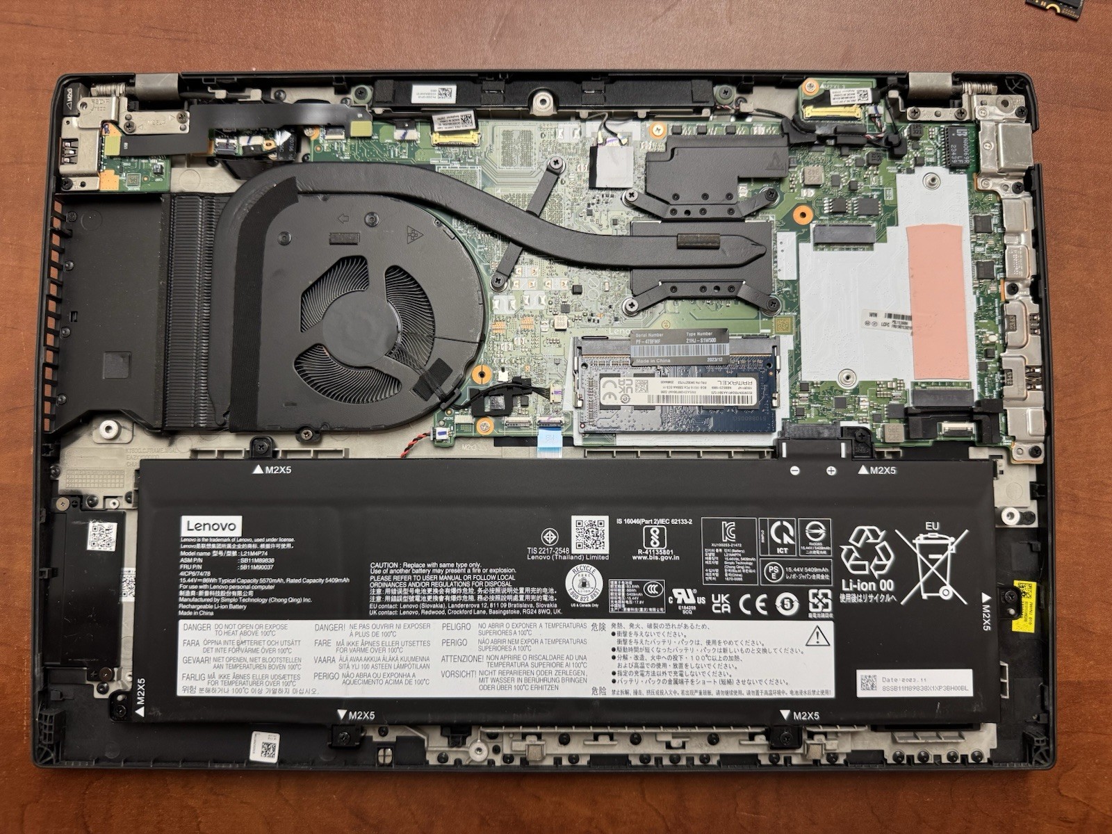 Lenovo ThinkPad T16 Gen 2 Laptop AMD i7-1365U 16GB No SSD