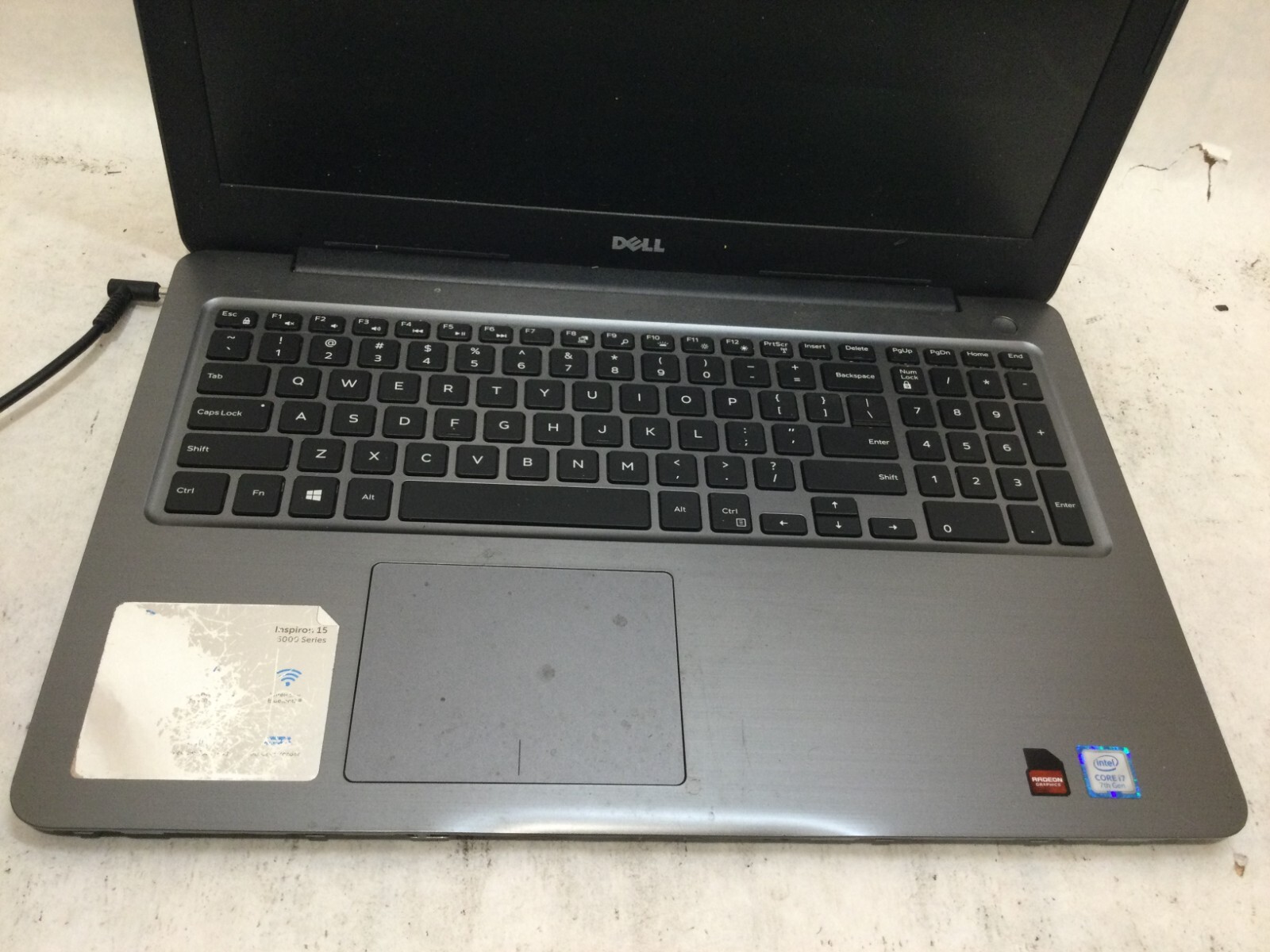 Dell Inspiron 15 5567 15.6” / Intel Core i7 / (CRACKED/POWERS ON/NO BOOT!) -MR
