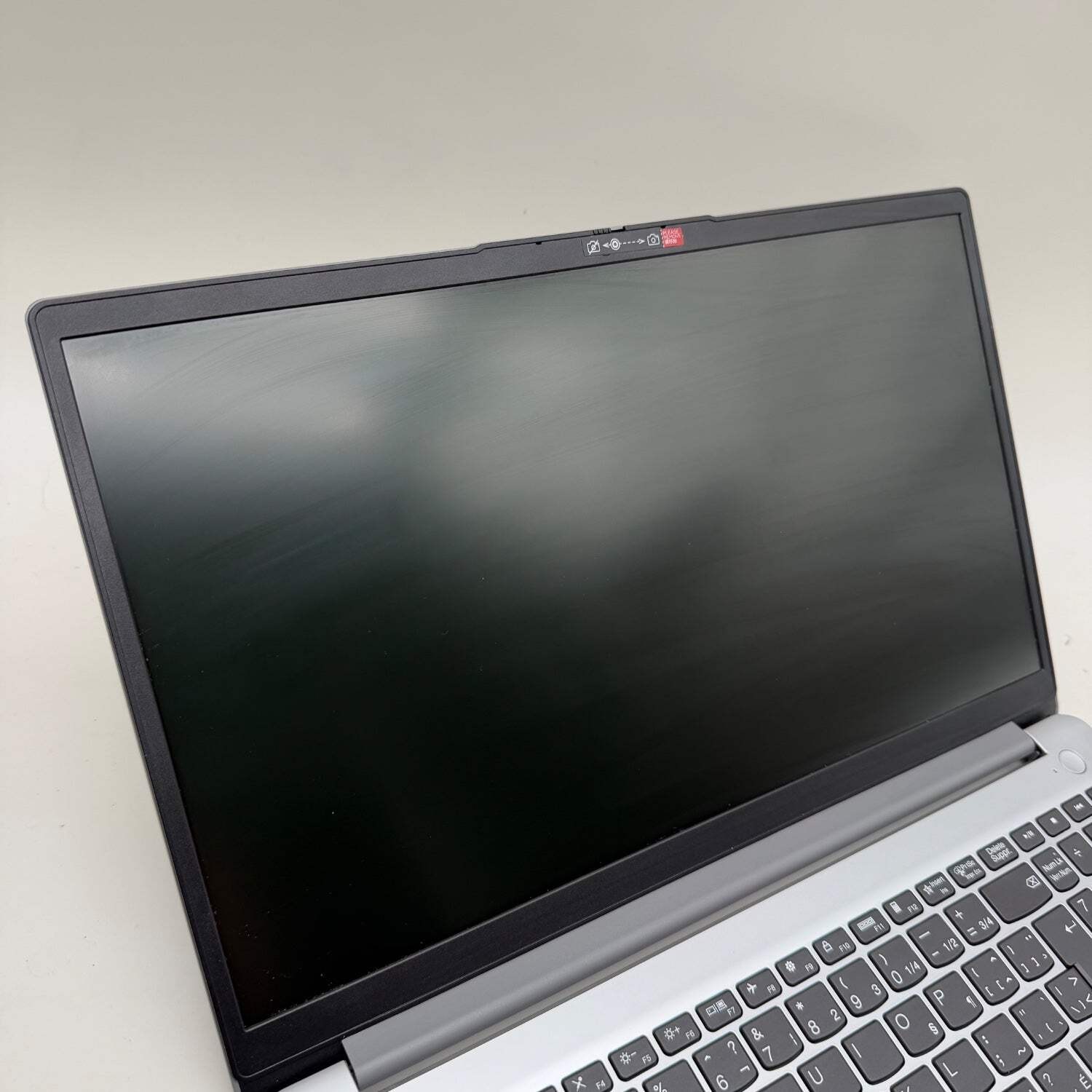 Lenovo IdeaPad 1 15AMN7 15.6″ AMD Athlon silver 7120u 2.4GHz 4GB RAM 128GB SSD