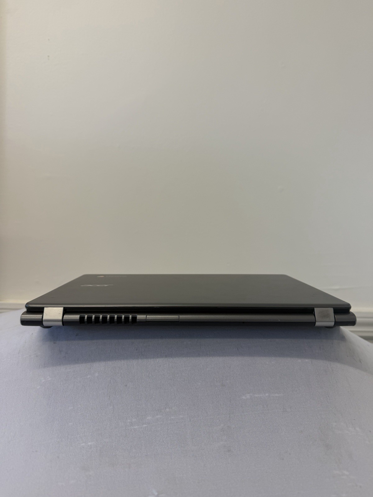 Acer Chromebook C740-C4PE Laptop – Good Screen – Intel Celeron 3205U – Read Des