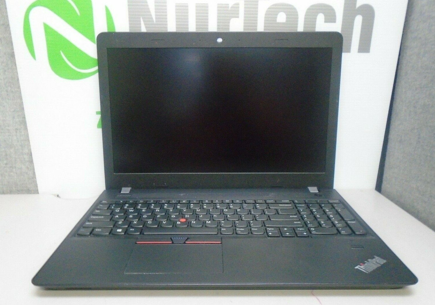 Lenovo ThinkPad E570 15.6″ i5-7200U 2.5GHz 8GB/500GB Webcam ‘No OS’ Laptop + AC