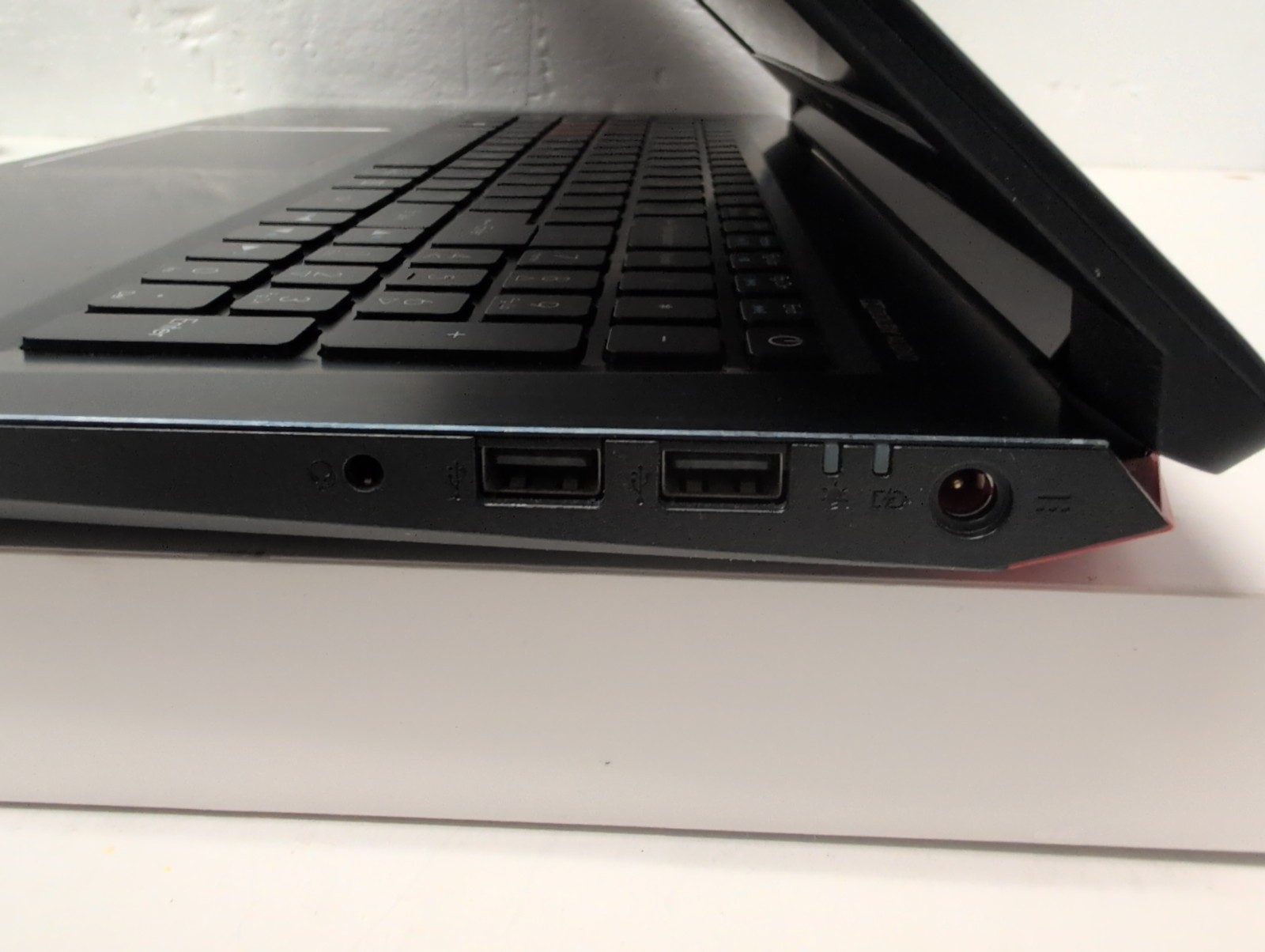 🎸 ACER Predator G3-571 15.6″ Laptop i7-7700HQ /16GB/256GB/GTX 1060 6GB/Win11
