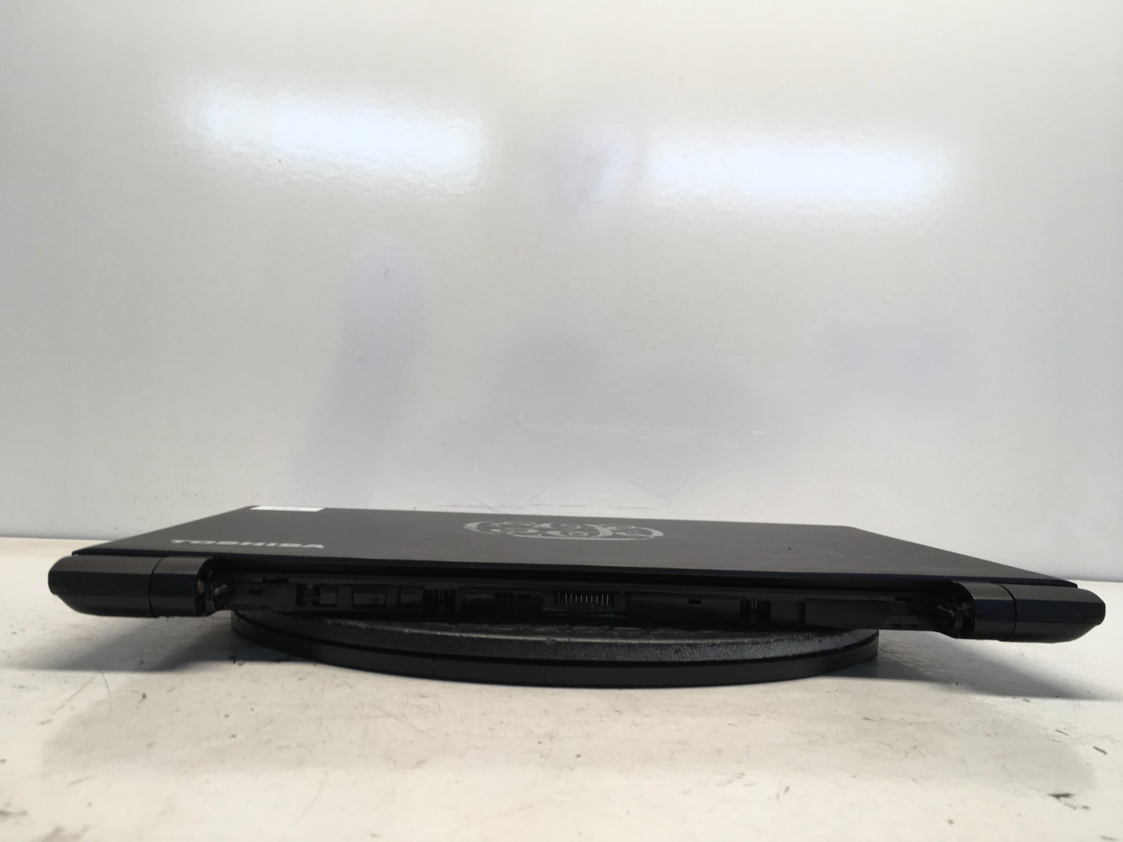 Toshiba Satellite C55D-C5271 AMD A4-7210 Quad-Core APU 1.8GHz No RAM/HDD – Parts