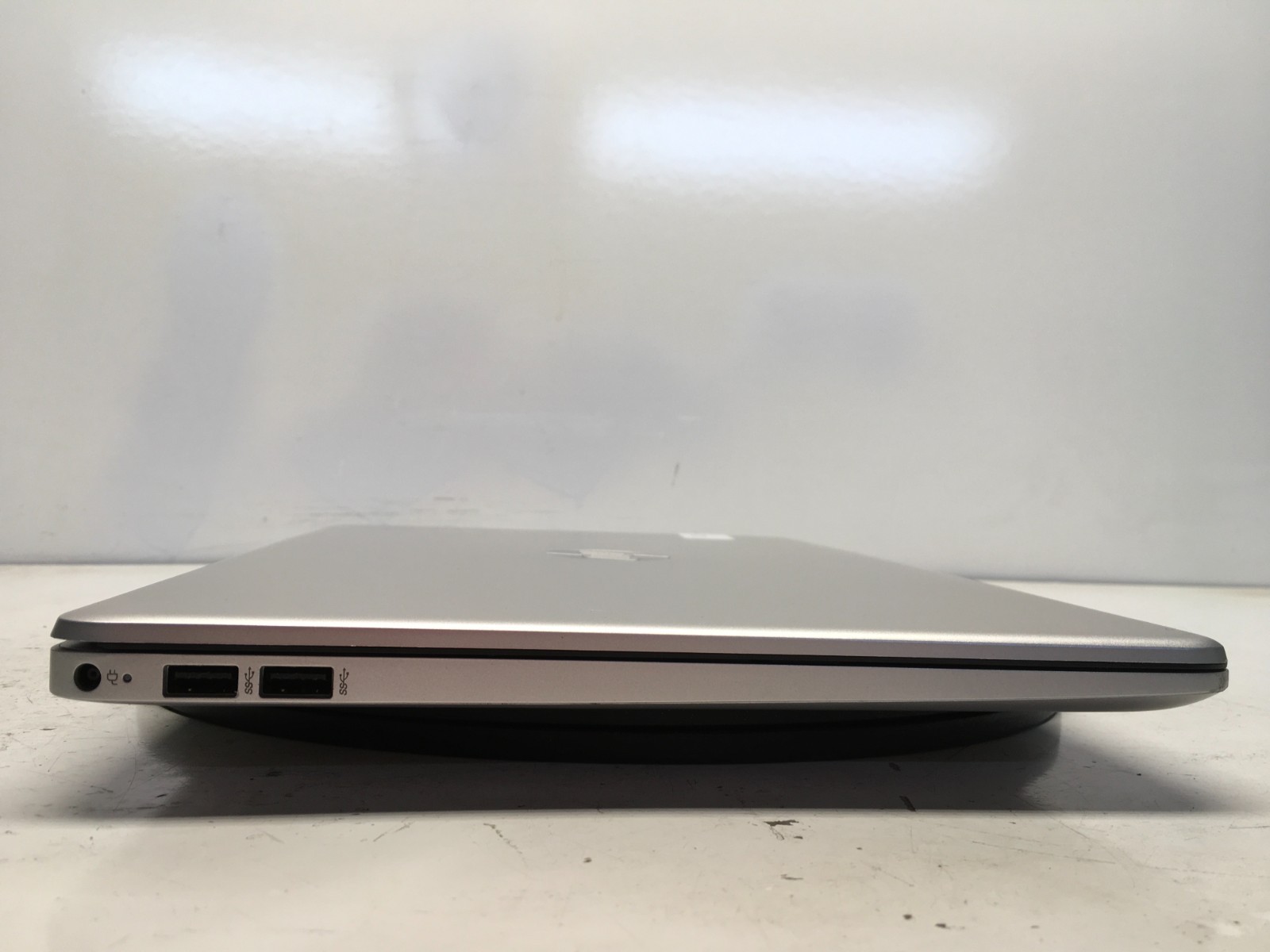 HP 15-EF1081NR AMD Athlon Silver 3050U 2300MHz 4 GB NO HDD