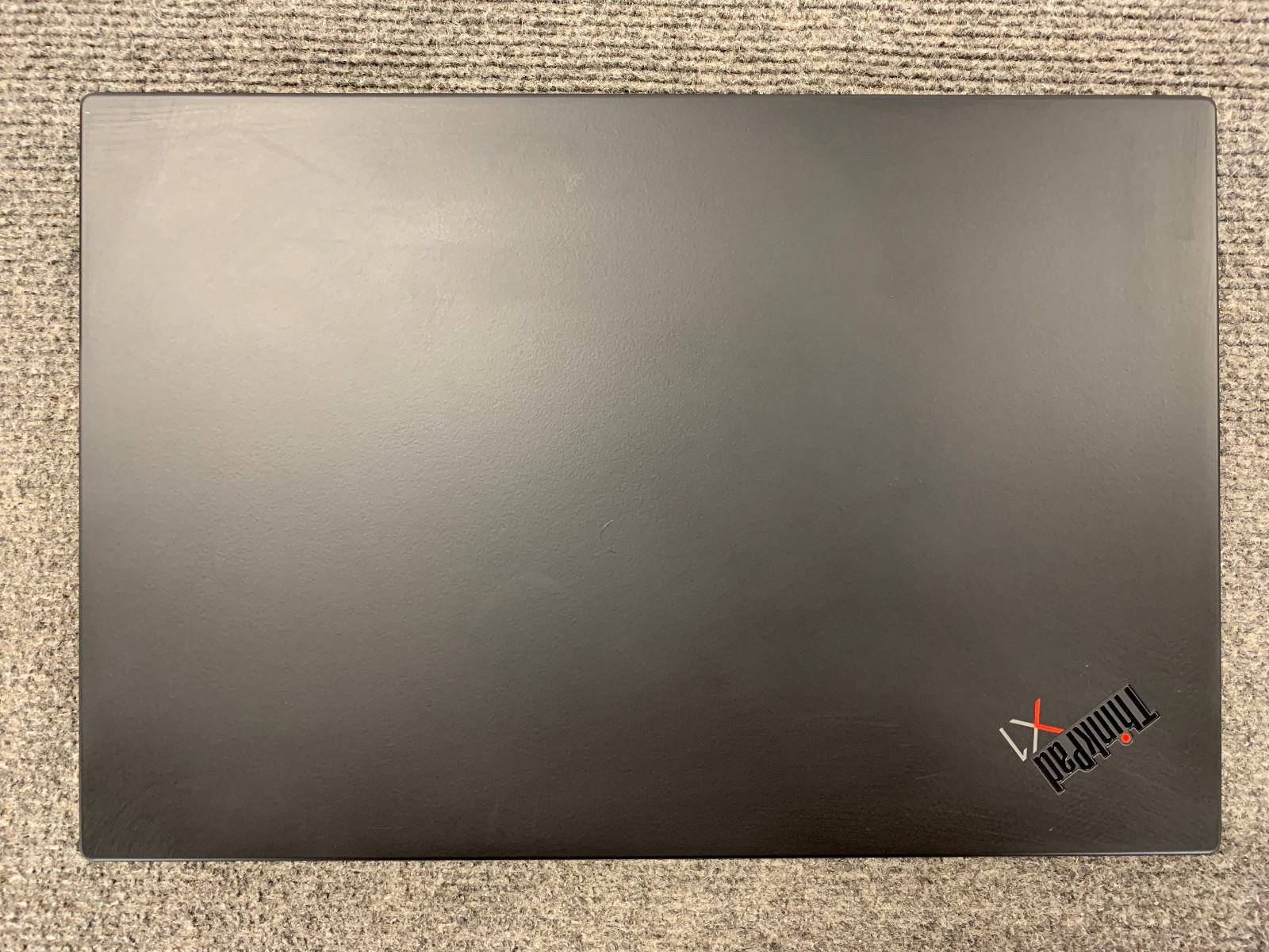 Lenovo ThinkPad X1C Gen 8 14″ i7-10610U 16GB RAM 512GB NVMe, Boots to BIOS