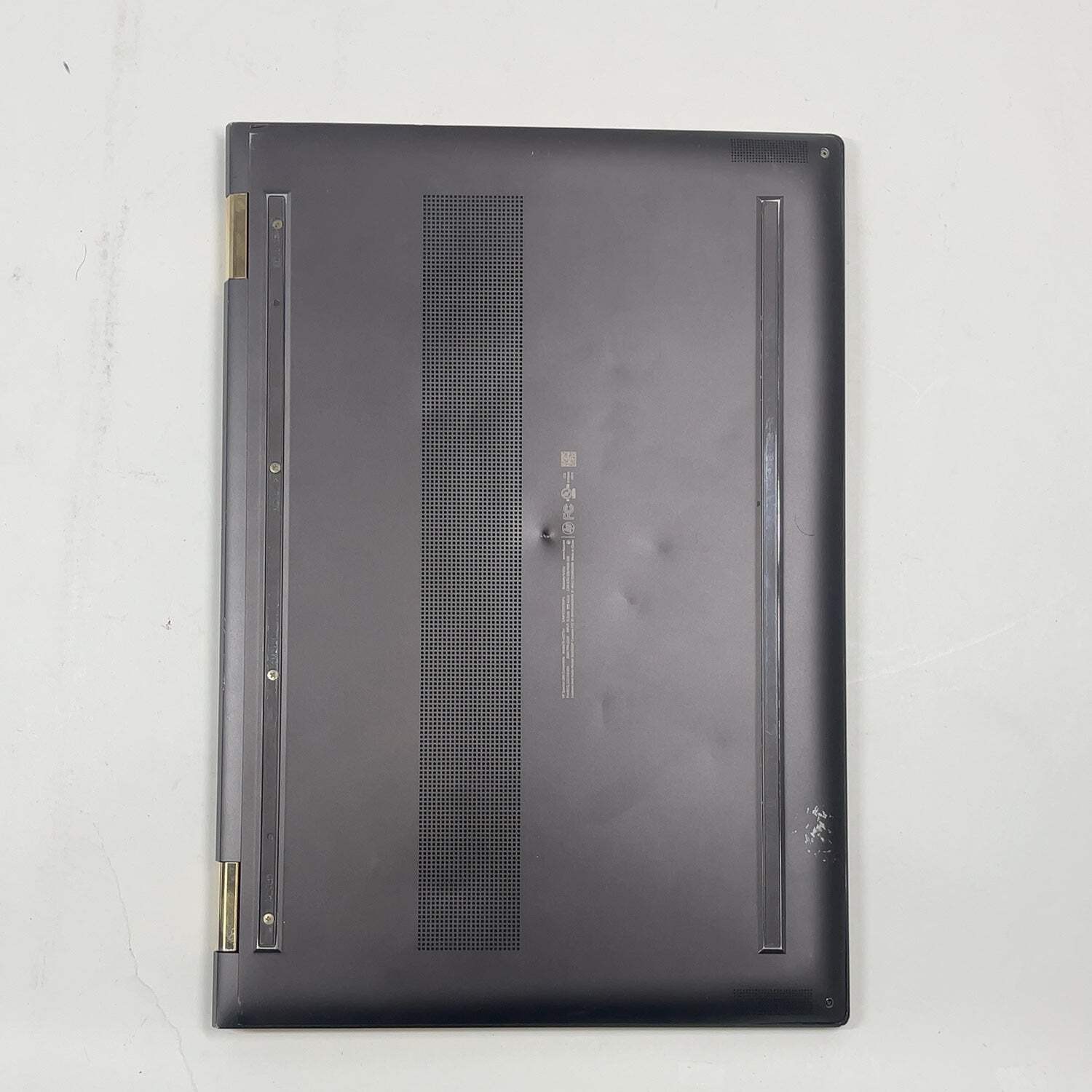 HP Spectre x360 15.6″ i7-8550U 2.0GHz 16GB RAM 256GB SSD GeForce MX150