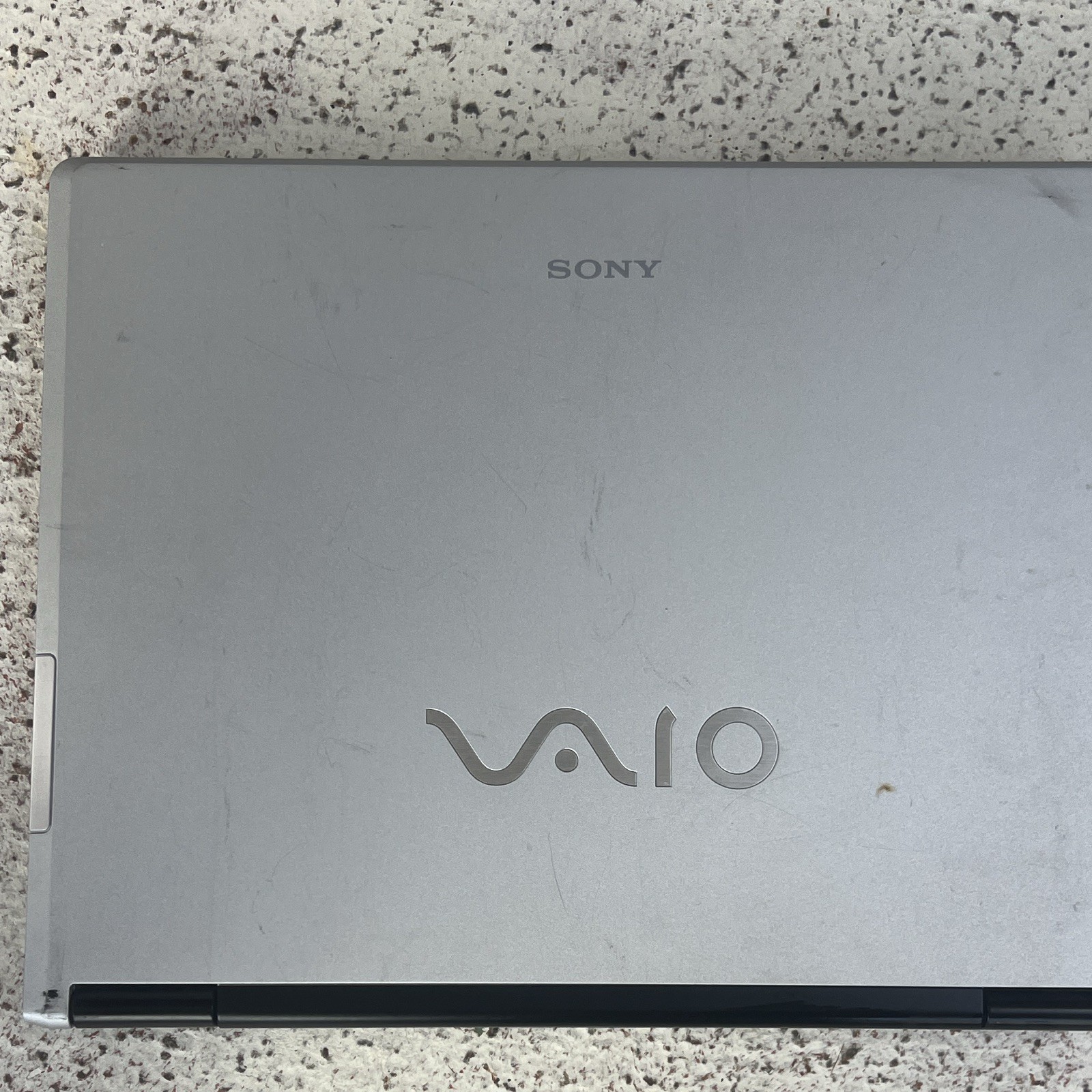 Sony VAIO PCG-591L 13in Intel Centrino 1.60GHz 512MB 80GB XP Silver