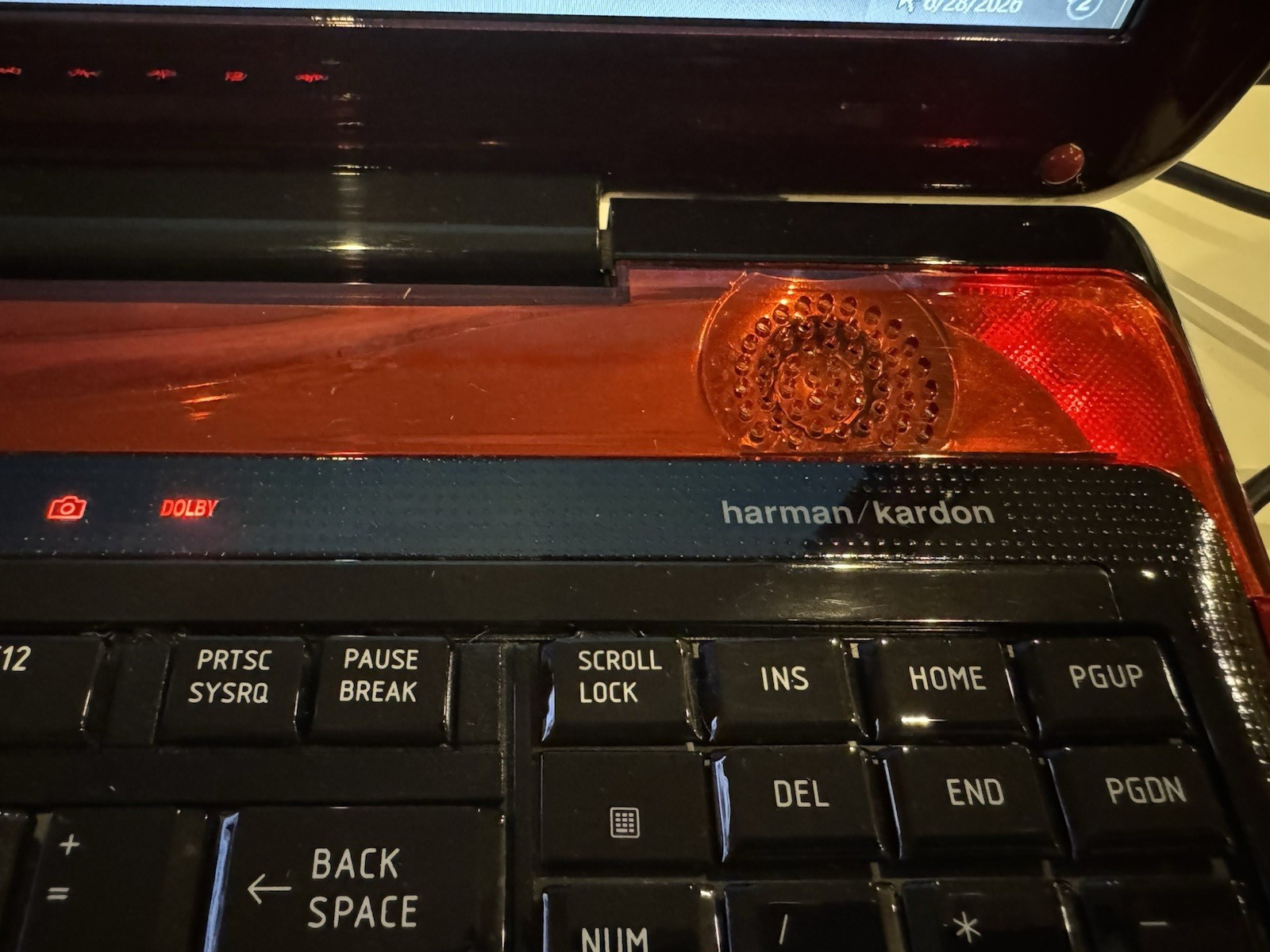 17.1″ TOSHIBA Qosmio X305-Q701 2GHz C2D 8GB 9700M GTS 128GB SSD Gaming Laptop