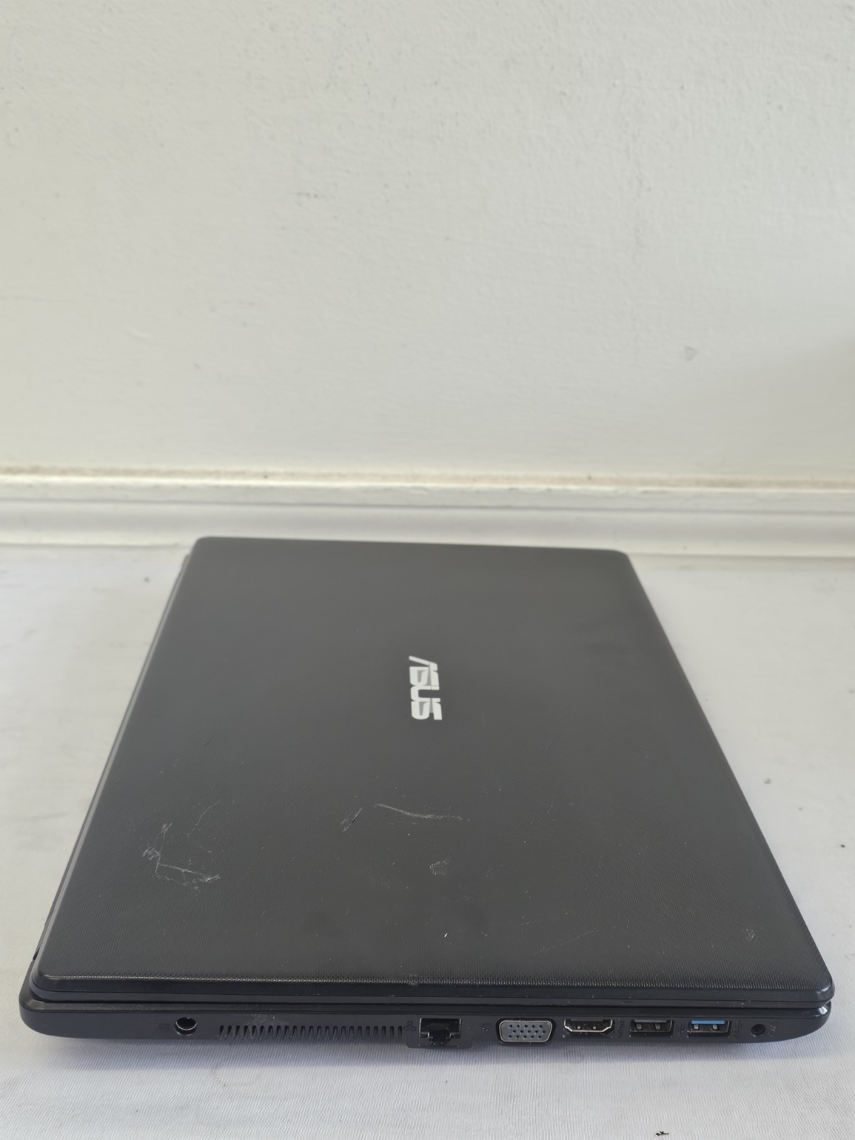 ASUS X551M Laptop – Intel Celeron N2840 – 4GB RAM – 250GB HDD – BAD BATT Win 10