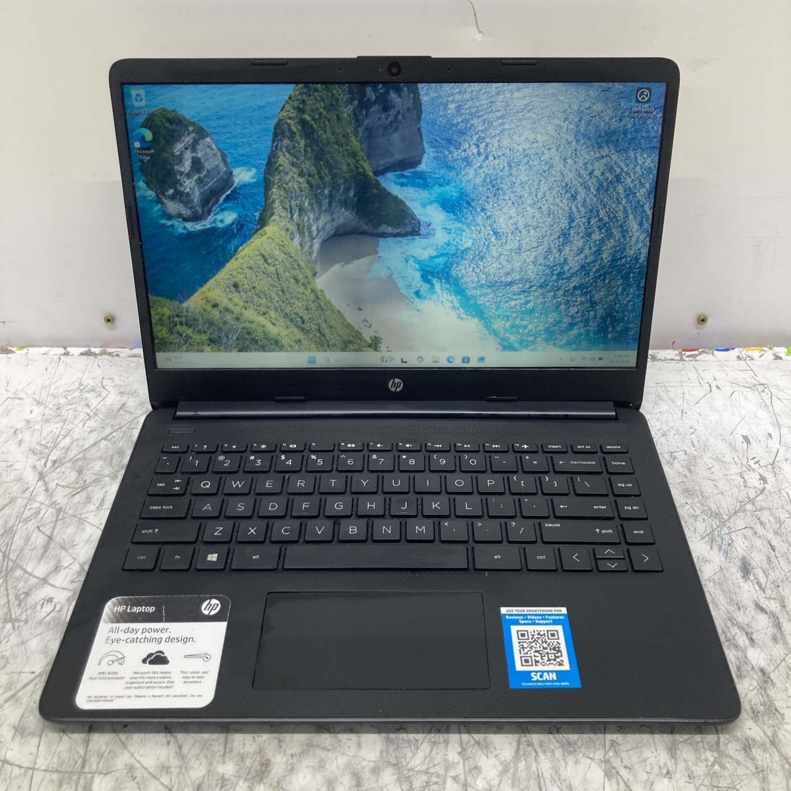 HP Laptop 14-fq0020nr Laptop 14″ (64GB eMMC, AMD 3020e, 1.20GHz, 4GB RAM)