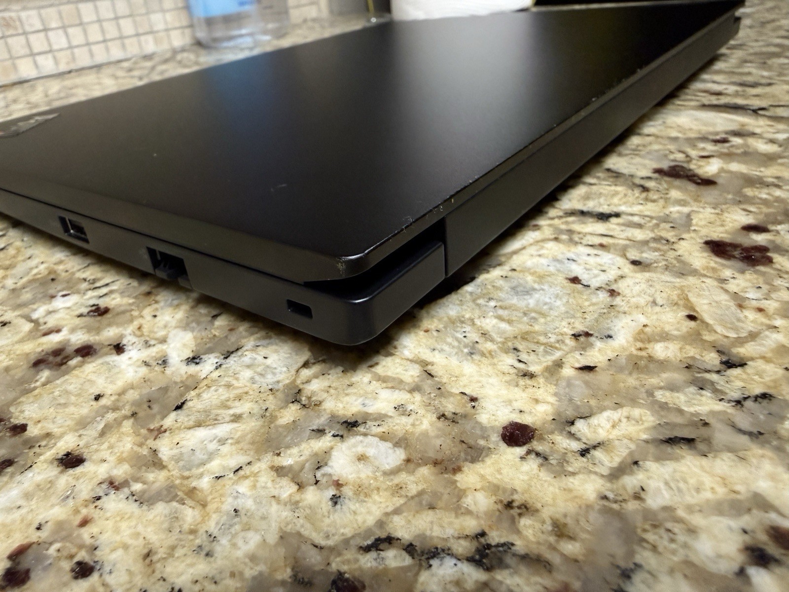 Lenovo ThinkPad E14 Gen 5 14″ AMD Ryzen 5 7530U 8GB RAM 256GB SSD Windows 10