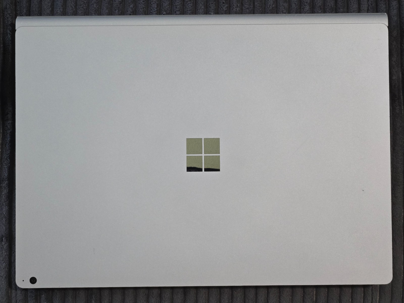 Microsoft Surface Book 3 15″ (256GB SSD, Intel i7-1065G7 GTX 1660 Ti 16GB RAM)