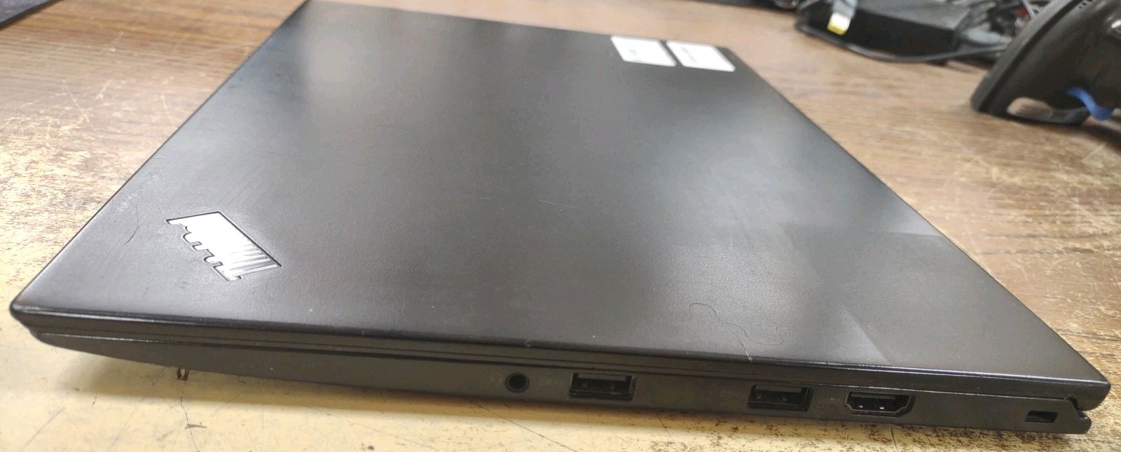 Lenovo ThinkPad X1 Carbon 4th Gen 14″ i7-6600U, 16GB Ram, 256GB SSD.