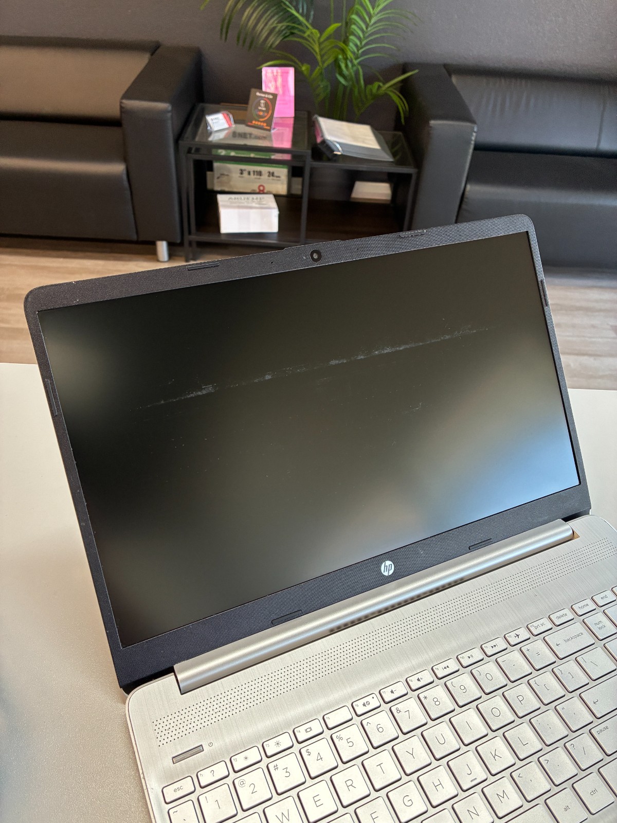 HP 15-dy2095wm: 15.6″ / i5-1135G7 / RAM 16Gb / SSD 256Gb / Win 11