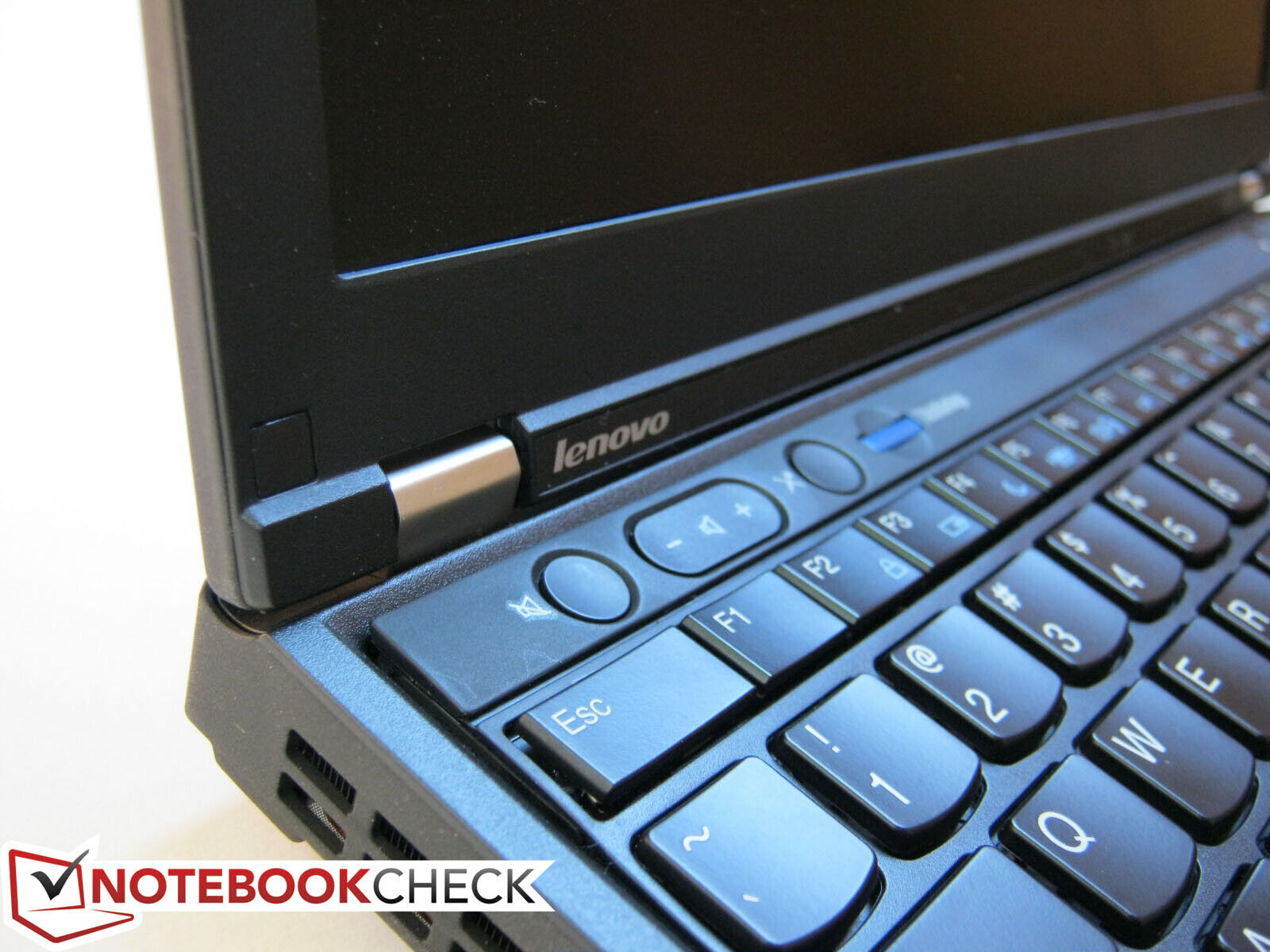 Special offer Lenovo X230 Core i5 Max. 3.3 GHz 4 GB 500 GB Win 10 2-year warranty