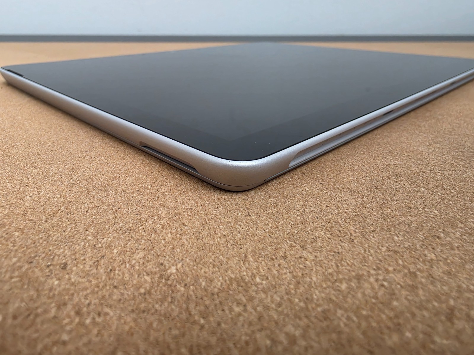 Microsoft Surface Go 2 m3-8100Y 8GB Ram 128GB SSD Win 11 Pro