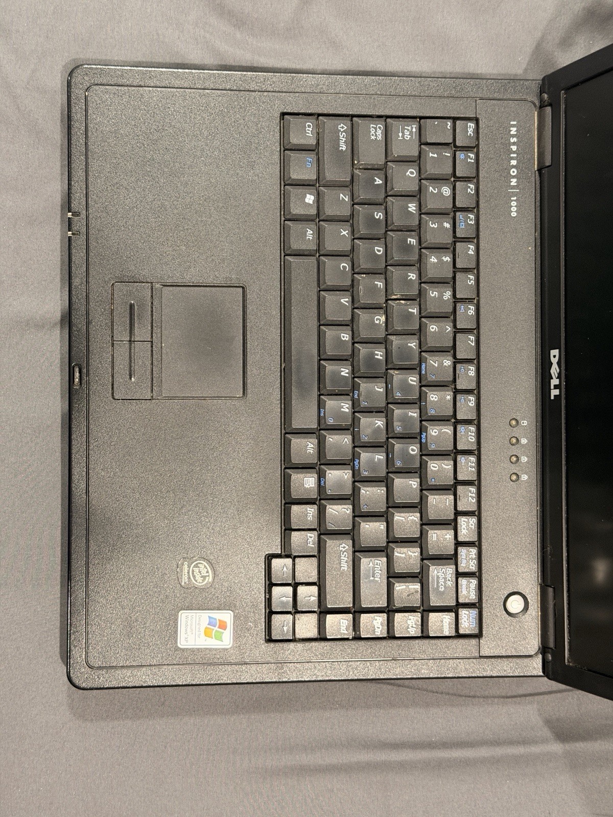 Dell Inspiron1000 14.1″ Celeron 2.4GHz 256MB noHDD noCD-ROM – No Charger 4 parts