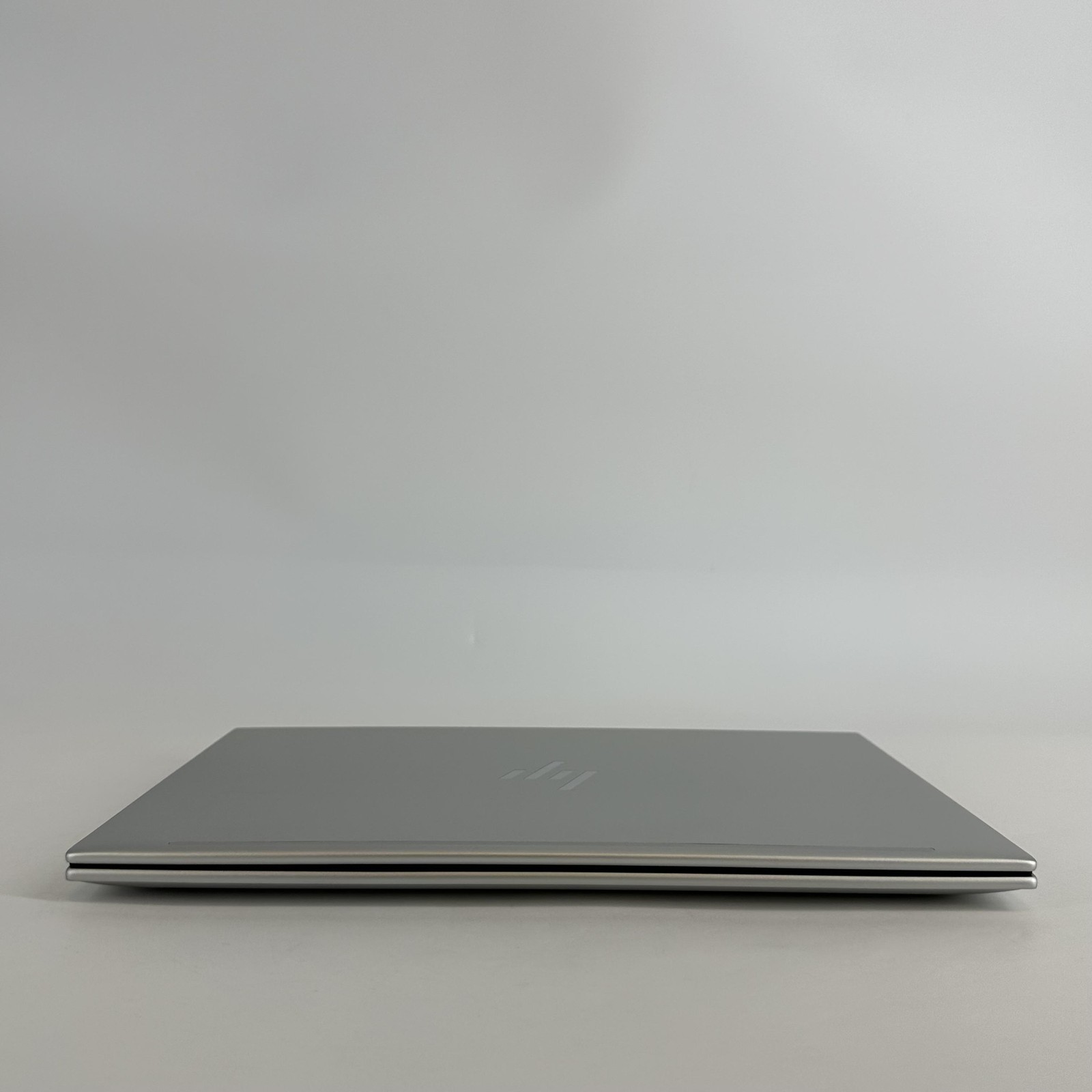 HP Elitebook 845 G11 14 Silver FHD+ 3.3 GHz Ryzen 7 PRO 8840U 32GB 512GB SSD