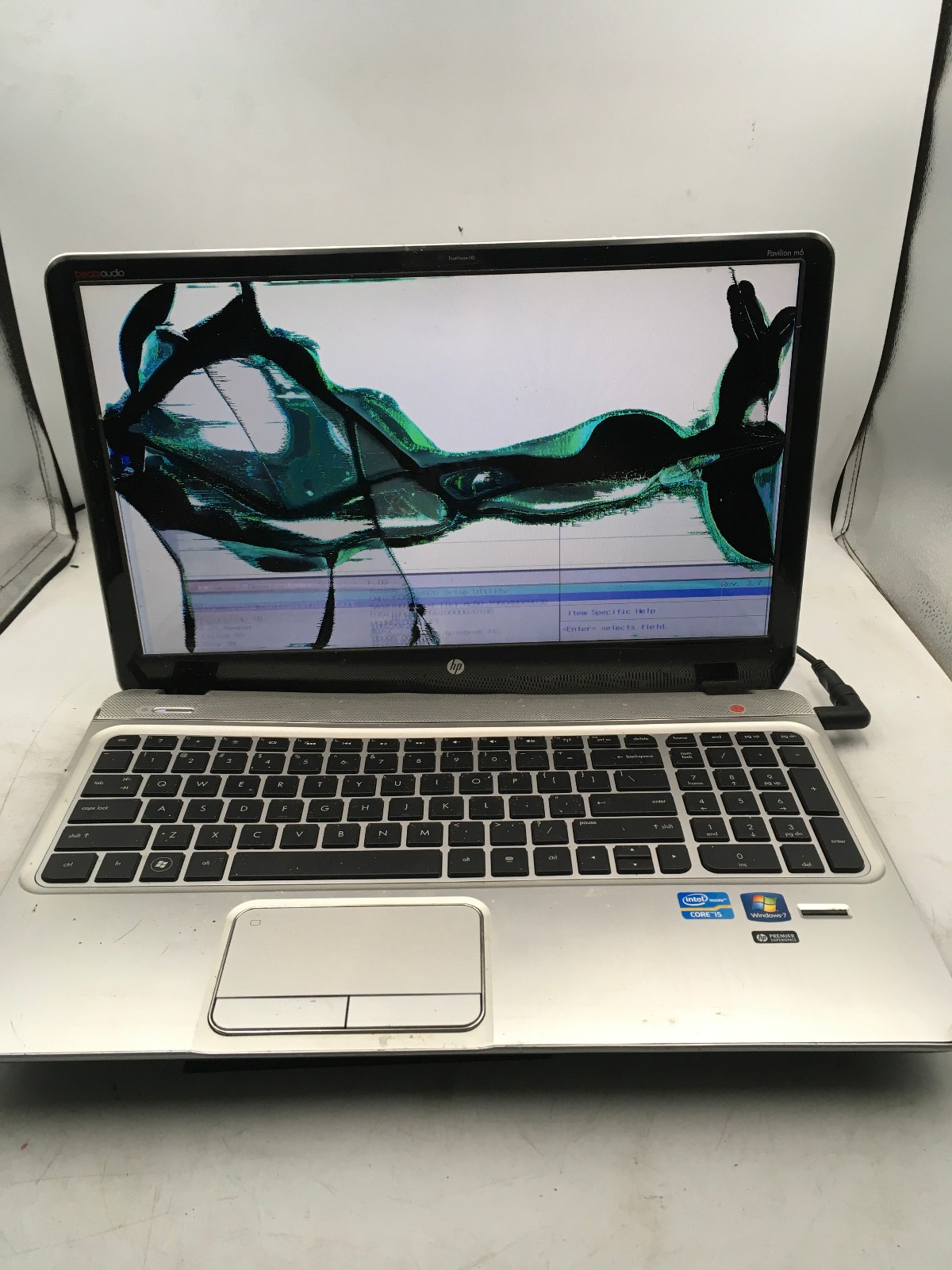 HP PAVILION M6 1045DX – FOR PARTS/BAD LCD – INTEL I5-3210M – 8GB RAM – READ – BB
