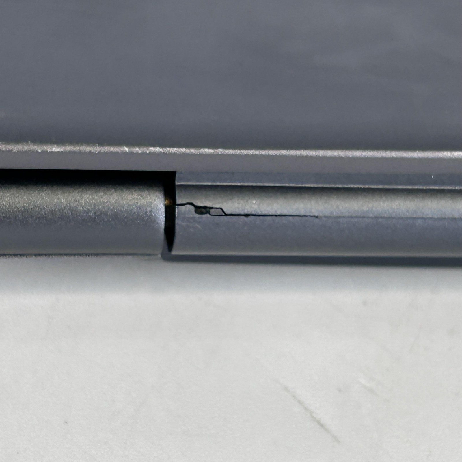 Lenovo IdeaPad Slim 7 14 Black FHD i7-1165G7 2.80GHz 16GB 512GB SSD FRAME GAP