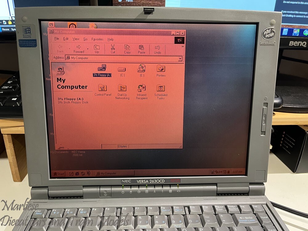 NEC VERSA 2630CD Laptop Pentium 133, 32MB RAM, 2GB HDD, Win 98 w/ Original PSU