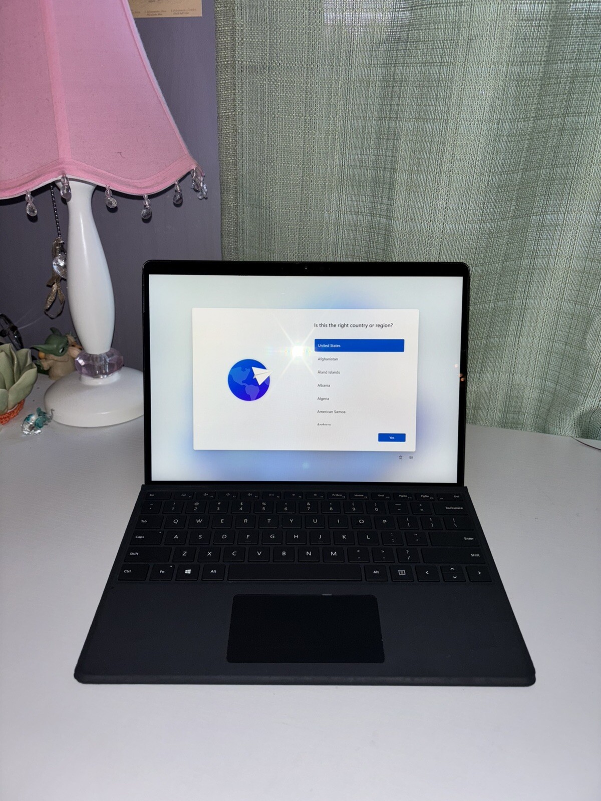 Microsoft Surface Pro 8 13″ (256GB SSD, Intel Core i5 11th Gen., 2.40 GHz, 8GB)