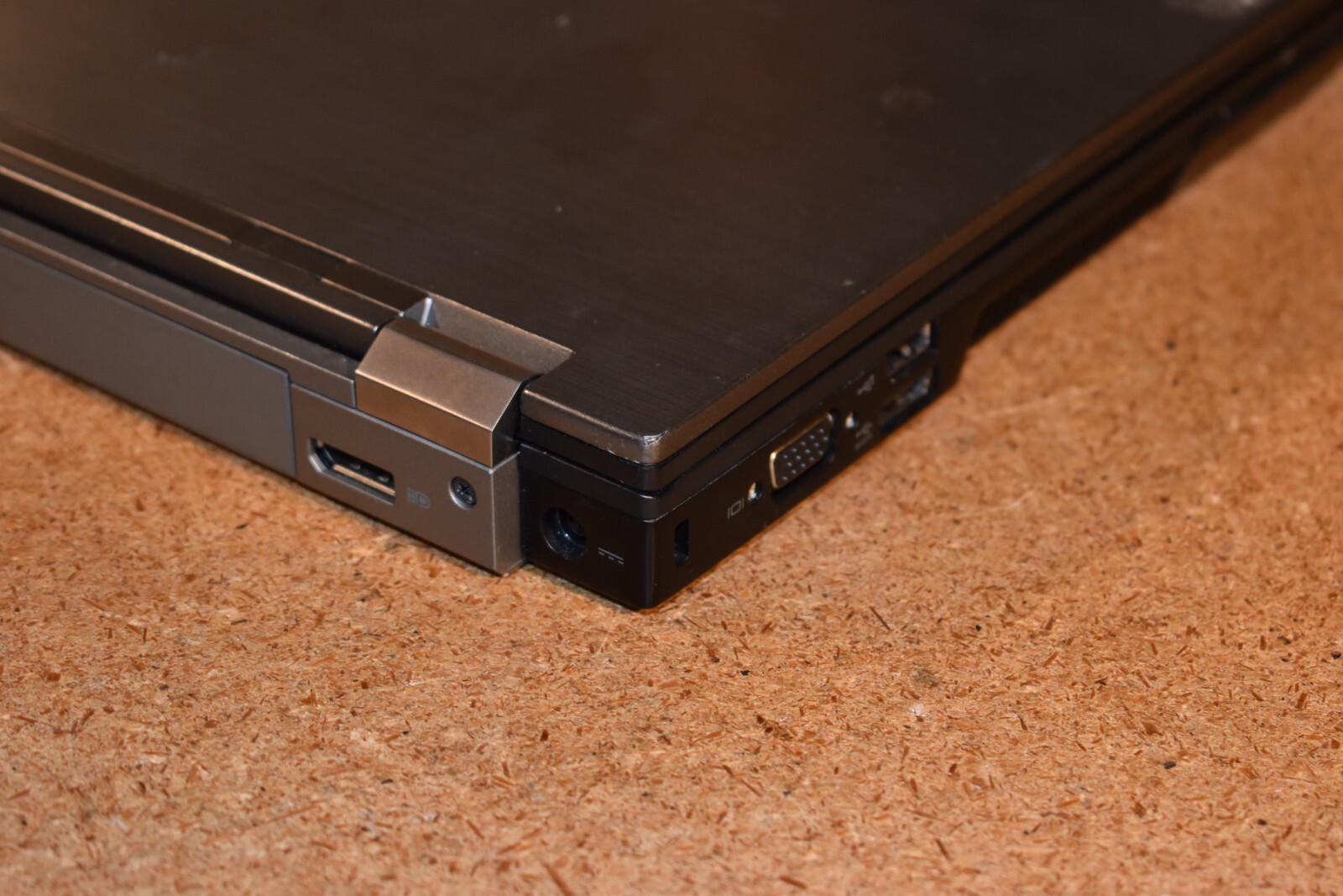 Dell Latitude E6410 Intel Core i7-620M 4GB RAM 250GB HDD Windows 7 Pro 32-bit