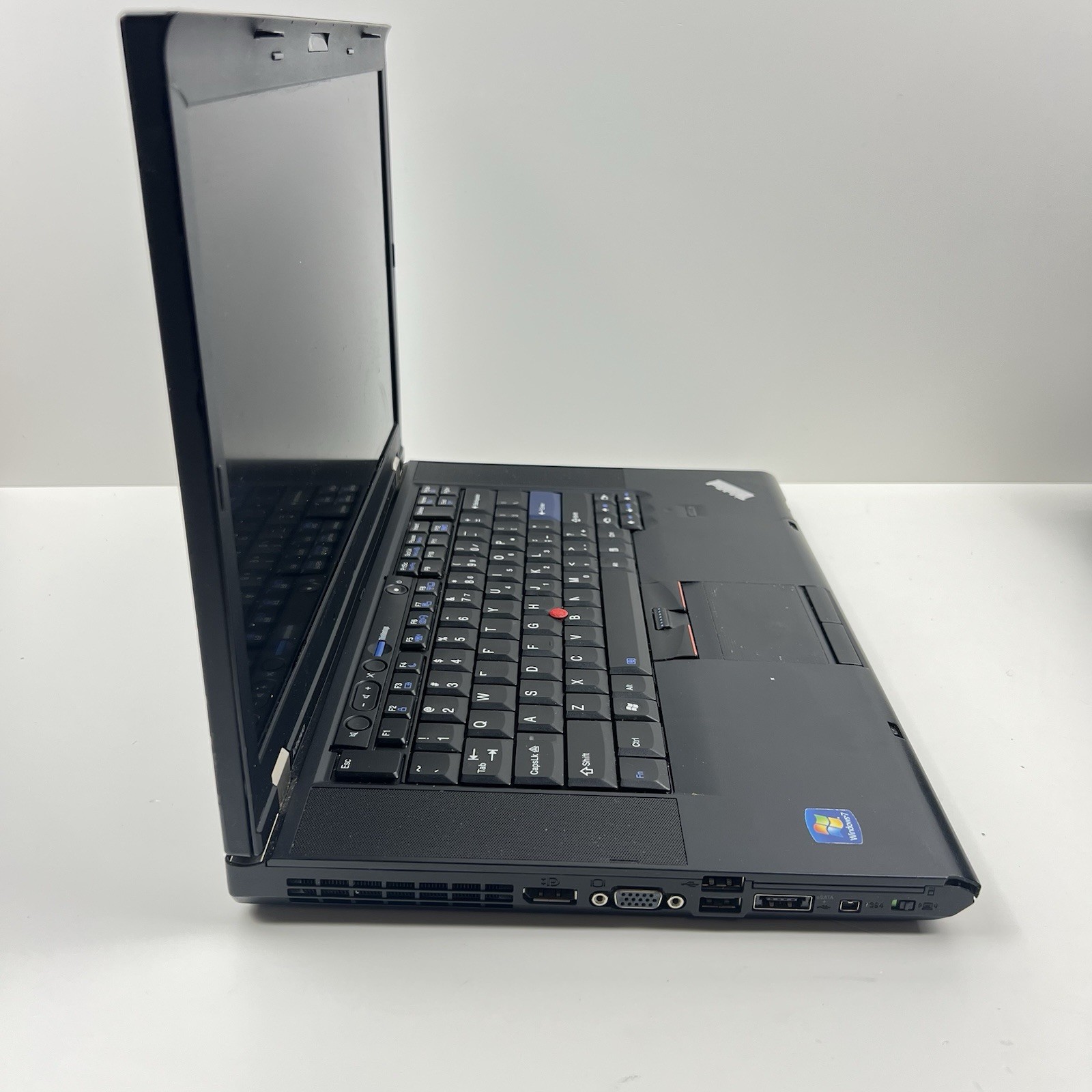 Lenovo ThinkPad T520 Intel i7-2640M 8GB 320GB HDD Linux Mint OS w/ Charger|ELP93