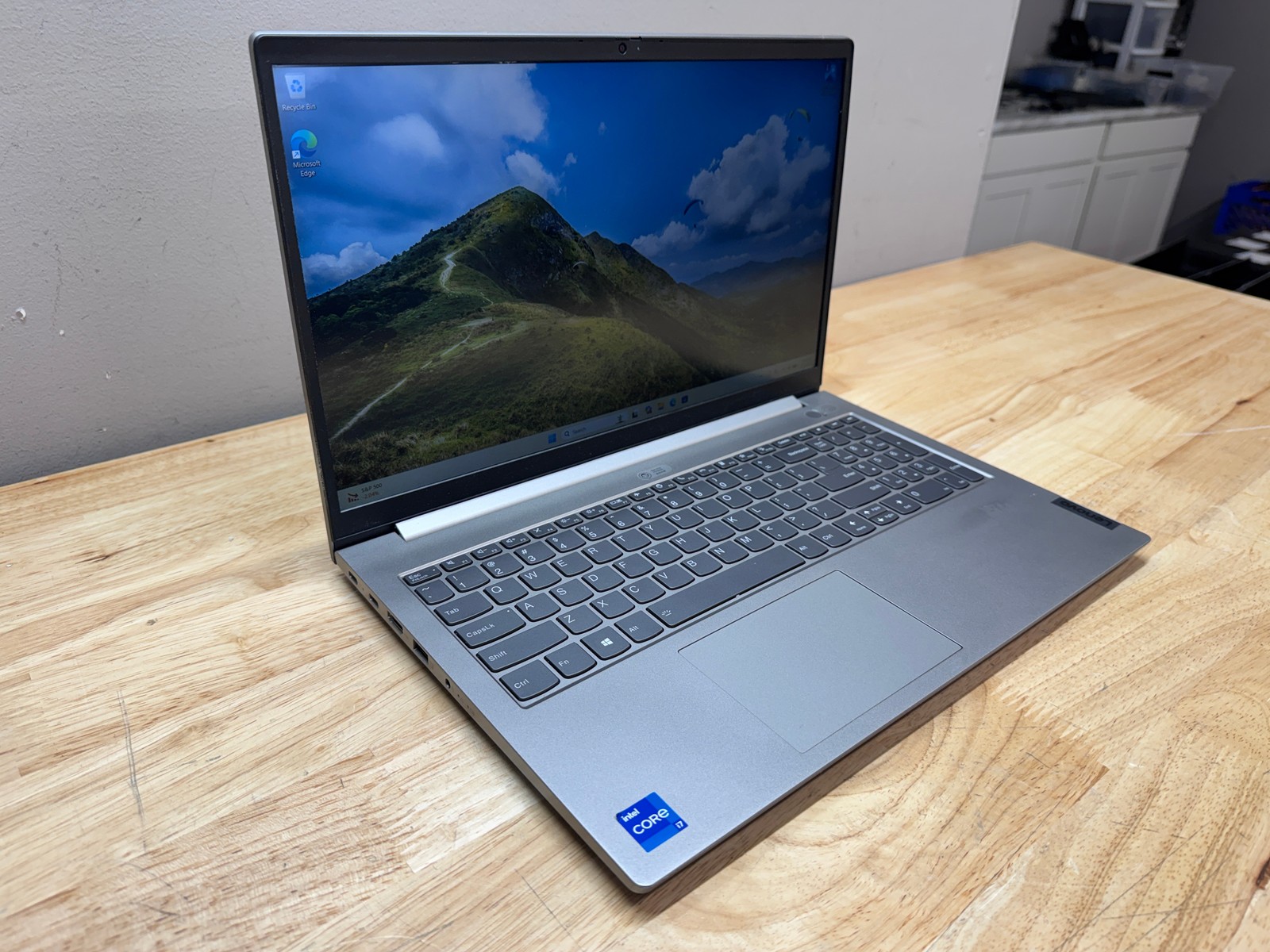 Lenovo ThinkBook 15 G2 ITL 15.6″ Laptop Intel Core i7, 256GB SSD, 8GB RAM, W11