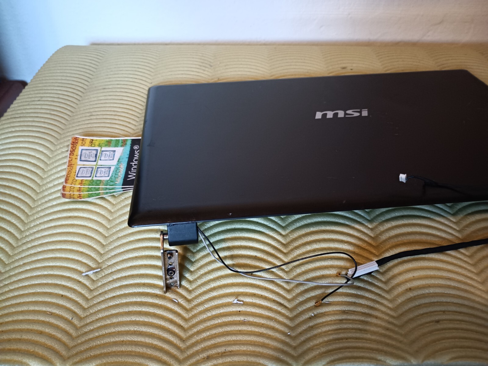 MSI GE620 FLAT WEBCAM HINGE FRAME COVER INCLUDING 15.6″ LCD.