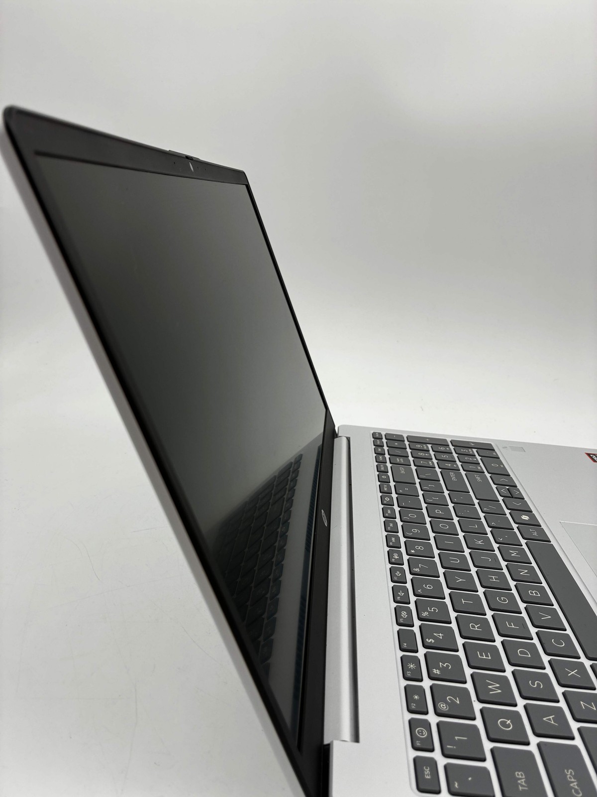HP OmniBook 3 16-inch Laptop AMD Ryzen AI 5 16GB RAM 512GB Black Charger Include
