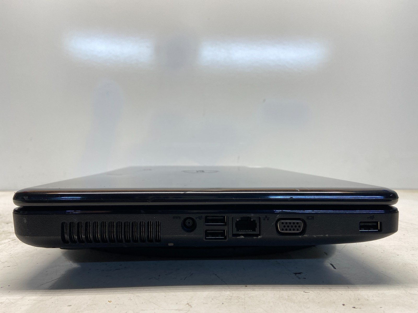 Dell Inspiron M5030 AMD Athlon II P360 Dual-Core 2300MHz 3 GB NO HDD
