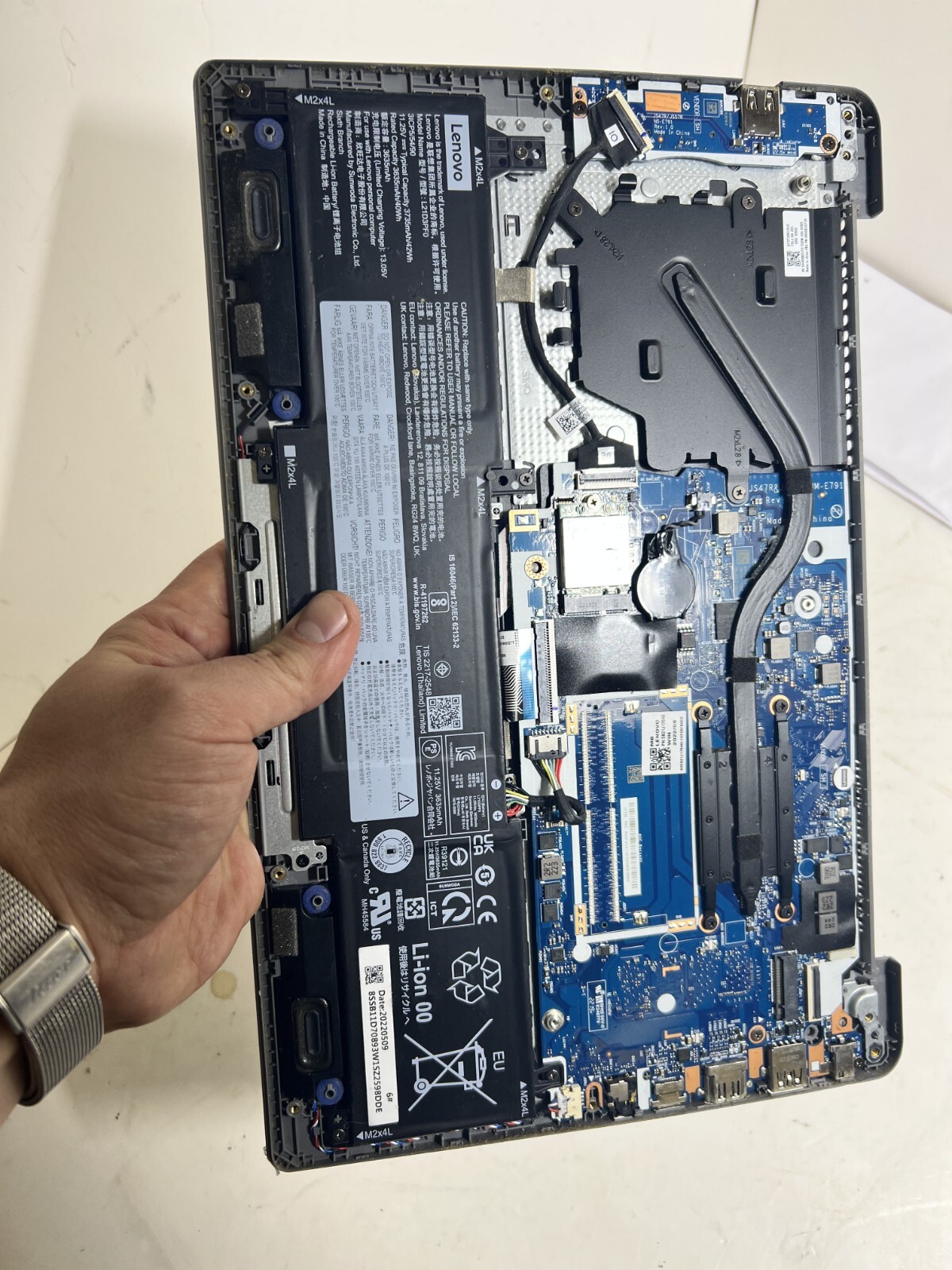 Lenovo Ideapad 1i 14.0″ HD Laptop INTEL PENTIUM SILVER N5030 As-Is for PartsREAD
