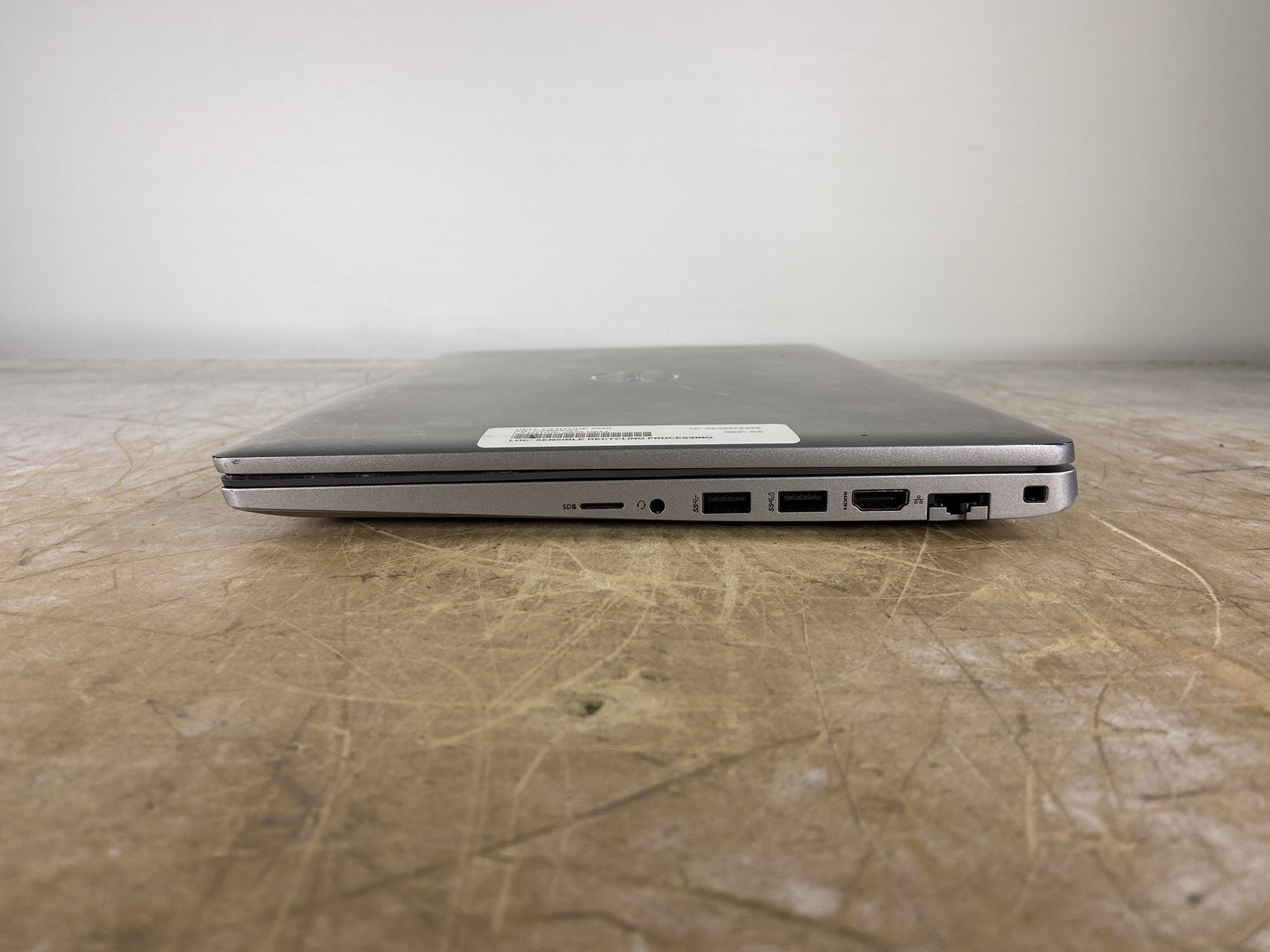 DELL LATITUDE 5520 i7-1185G7 @ 3.0GHz, 4GB RAM, NO HDD/OS – (FOR PARTS)