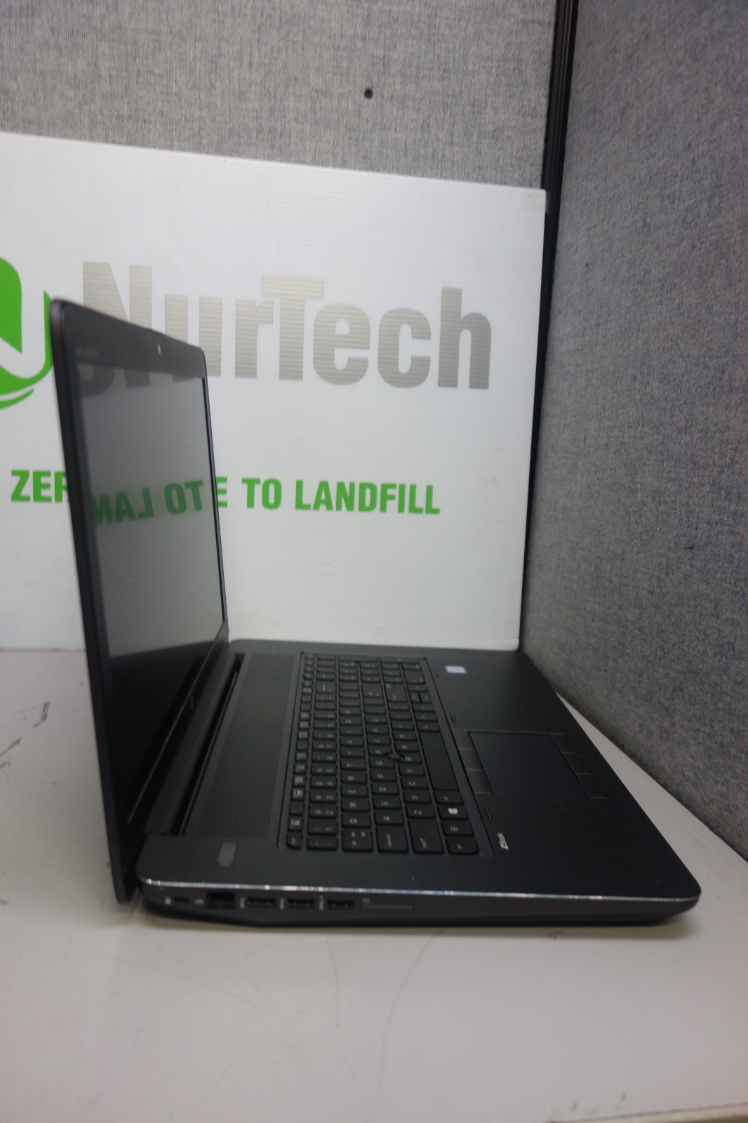 HP ZBook 17 G3 17.3″ i7 2.7GHz 32GB/256GB m2 SSD [NO OS][BADBTRY] Laptop[BIOS]AC