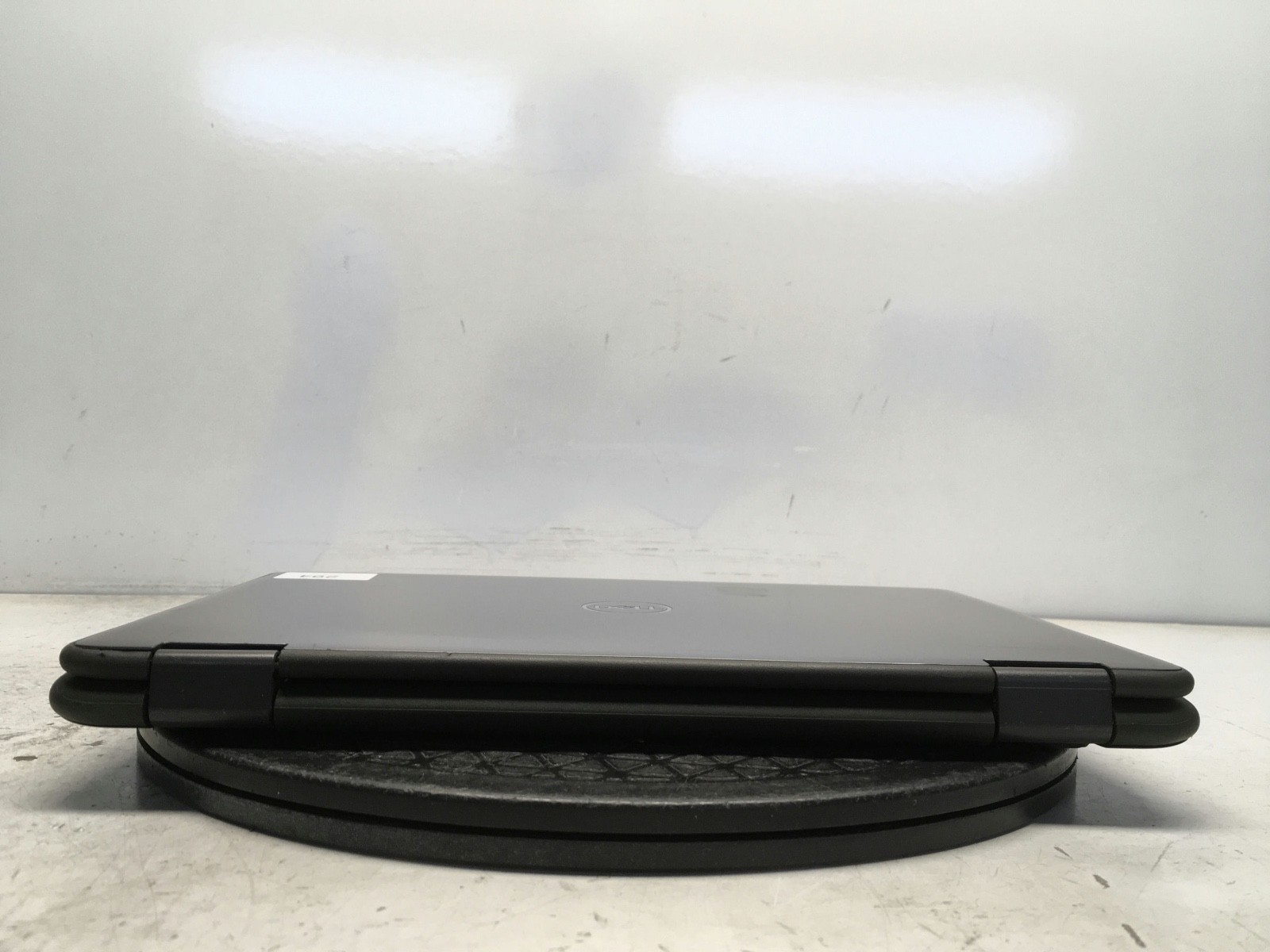 Dell Latitude 3190 2-In-1 Intel Pentium Silver N5000 1.1GHz 4 GB NO HDD